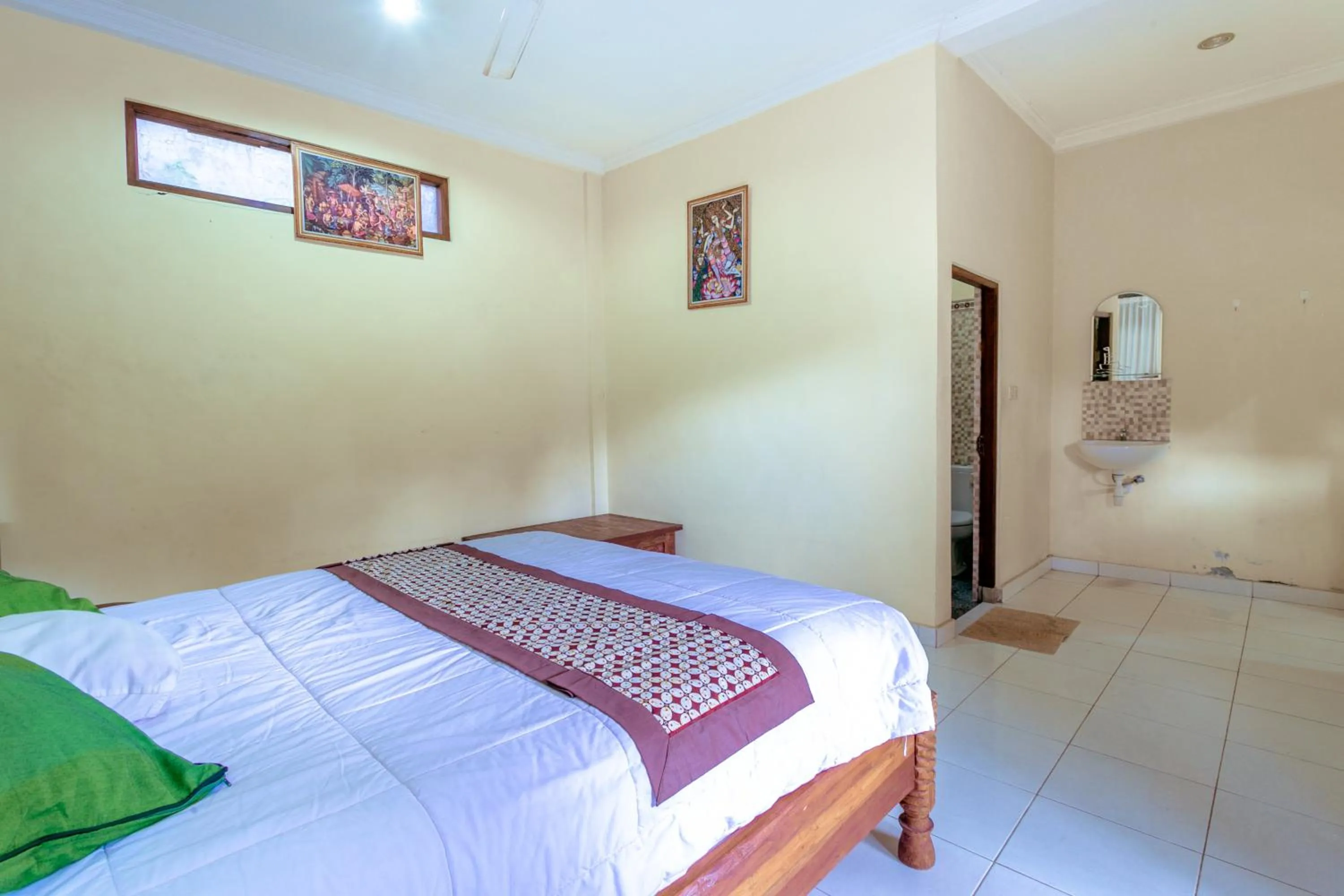 Bedroom, Bed in Rizky Guesthouse