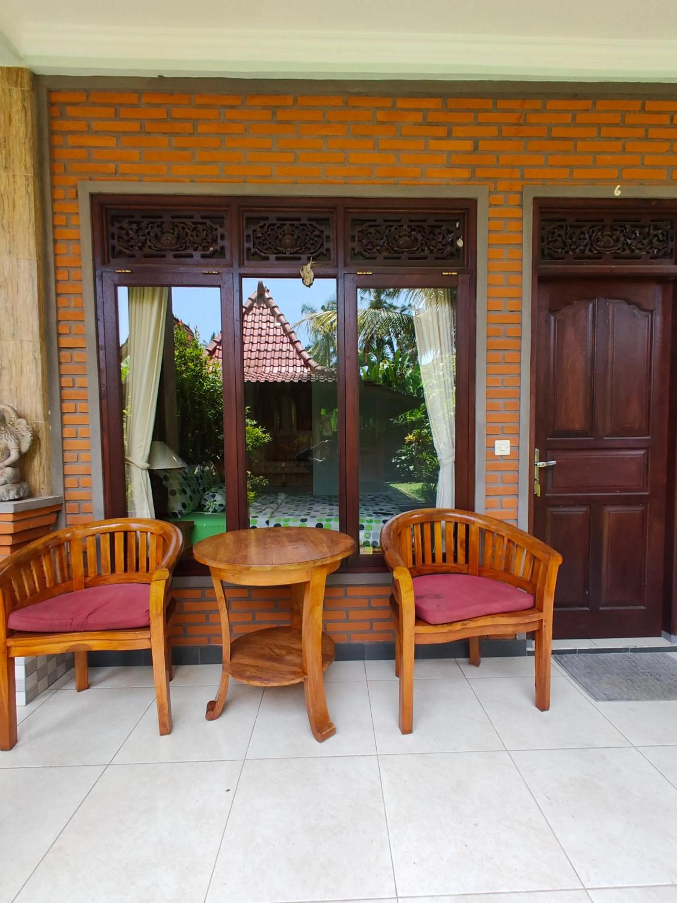 Balcony/Terrace in Rizky Guesthouse