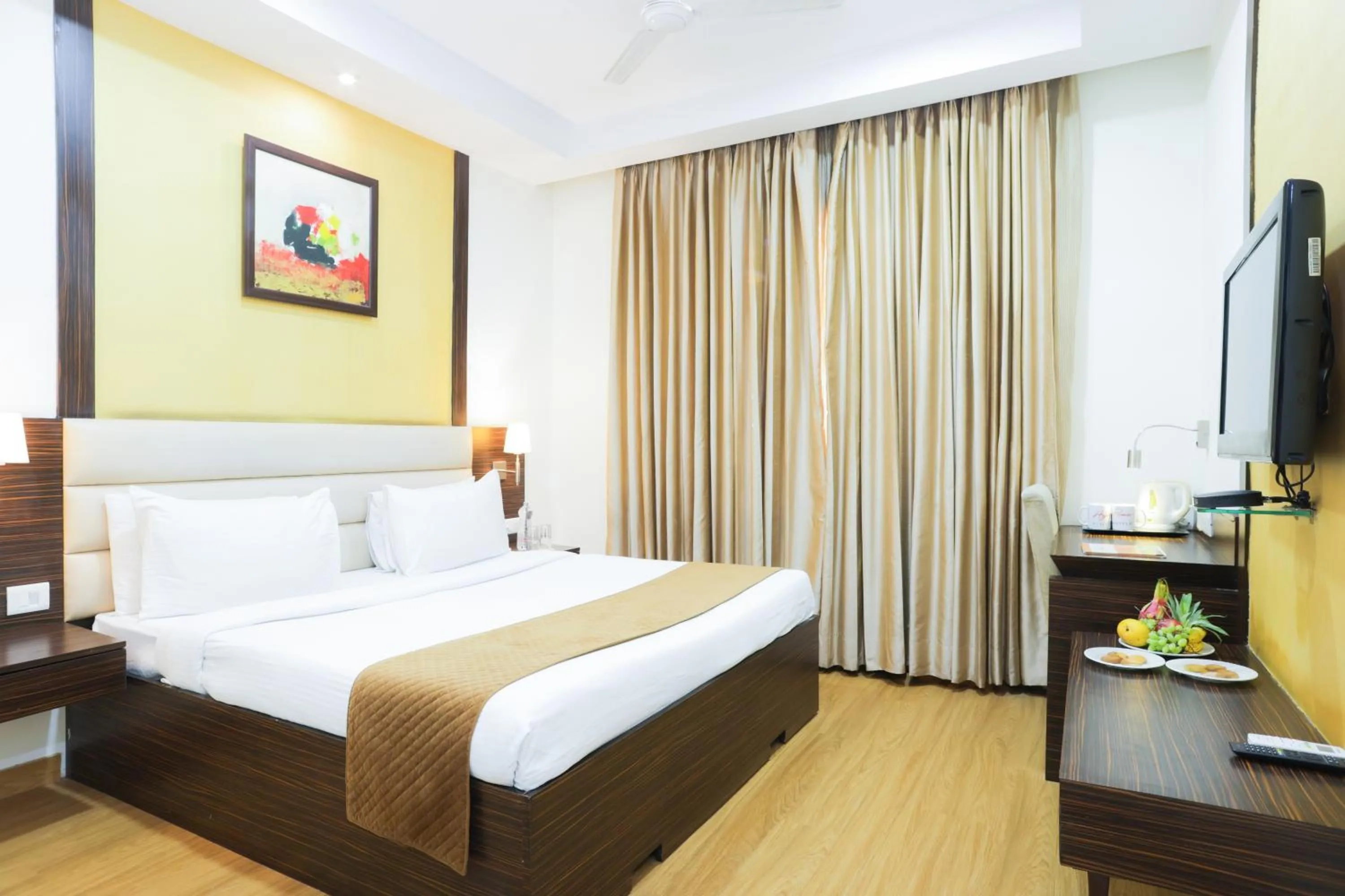 Bedroom, Bed in Hyphen Premier-Business Hotel