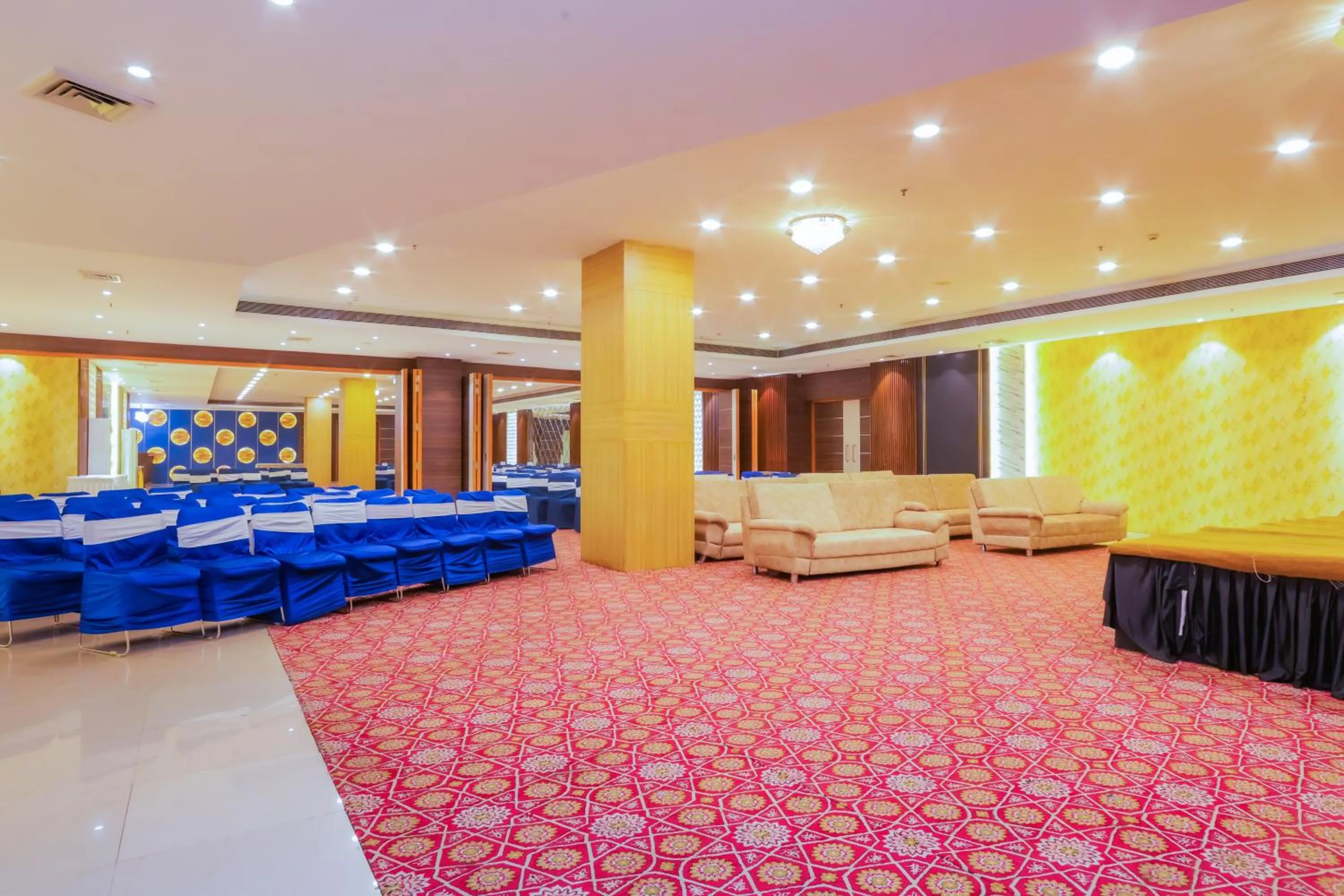 Banquet/Function facilities in Hyphen Premier-Business Hotel