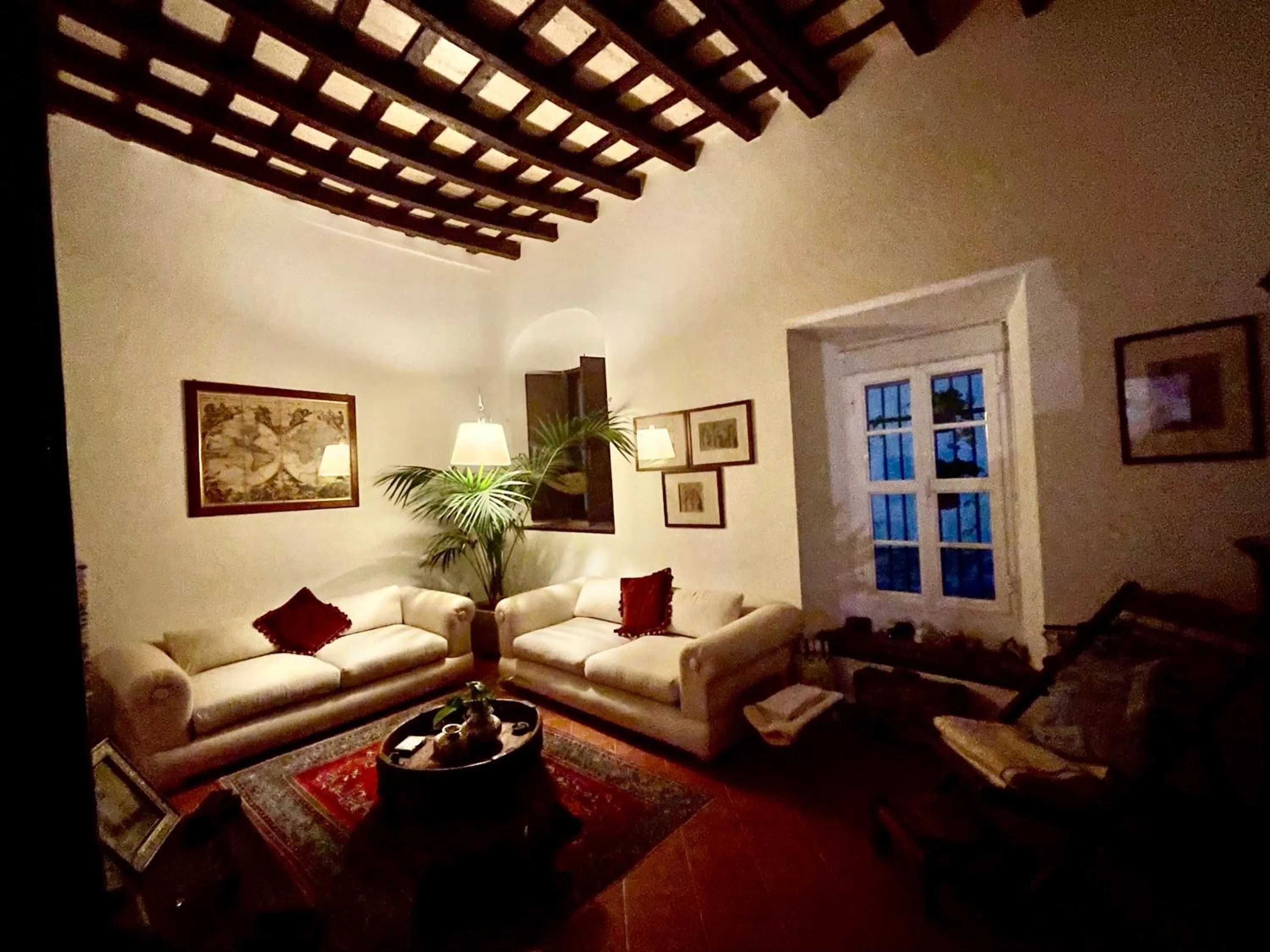 Living room in Casa Antigua - Terraza con Vistas al Mar