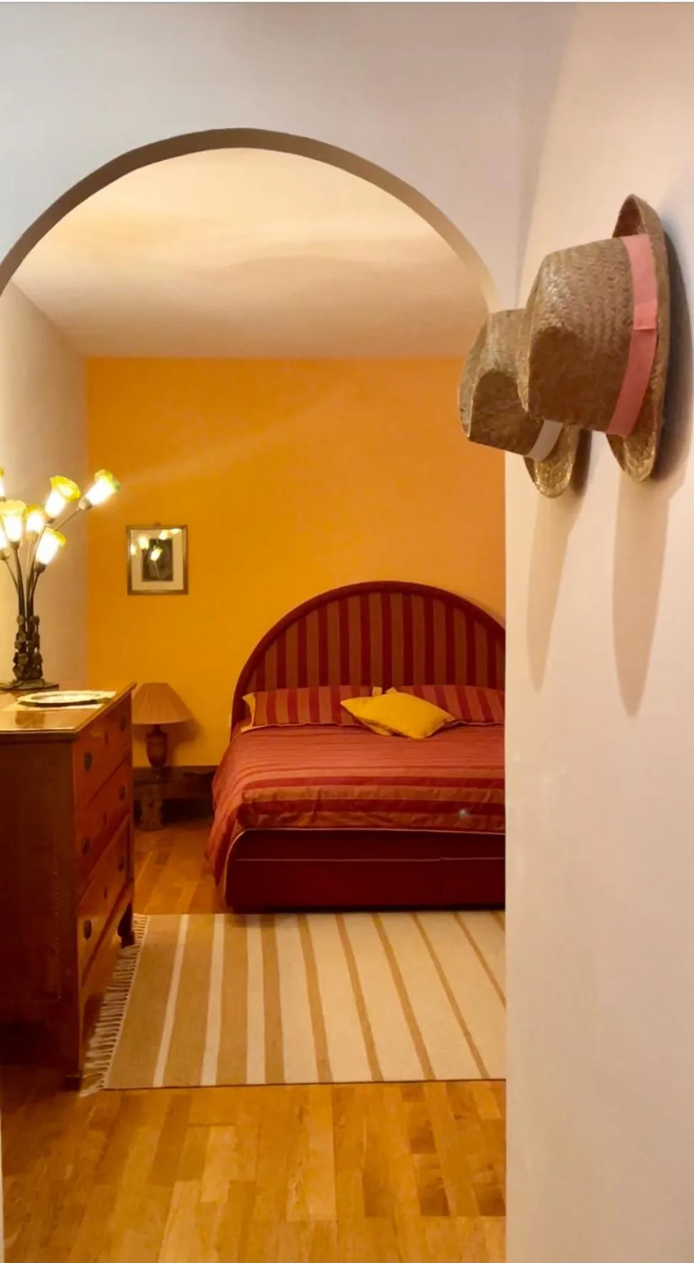 Photo of the whole room, Bed in Casa Antigua - Terraza con Vistas al Mar