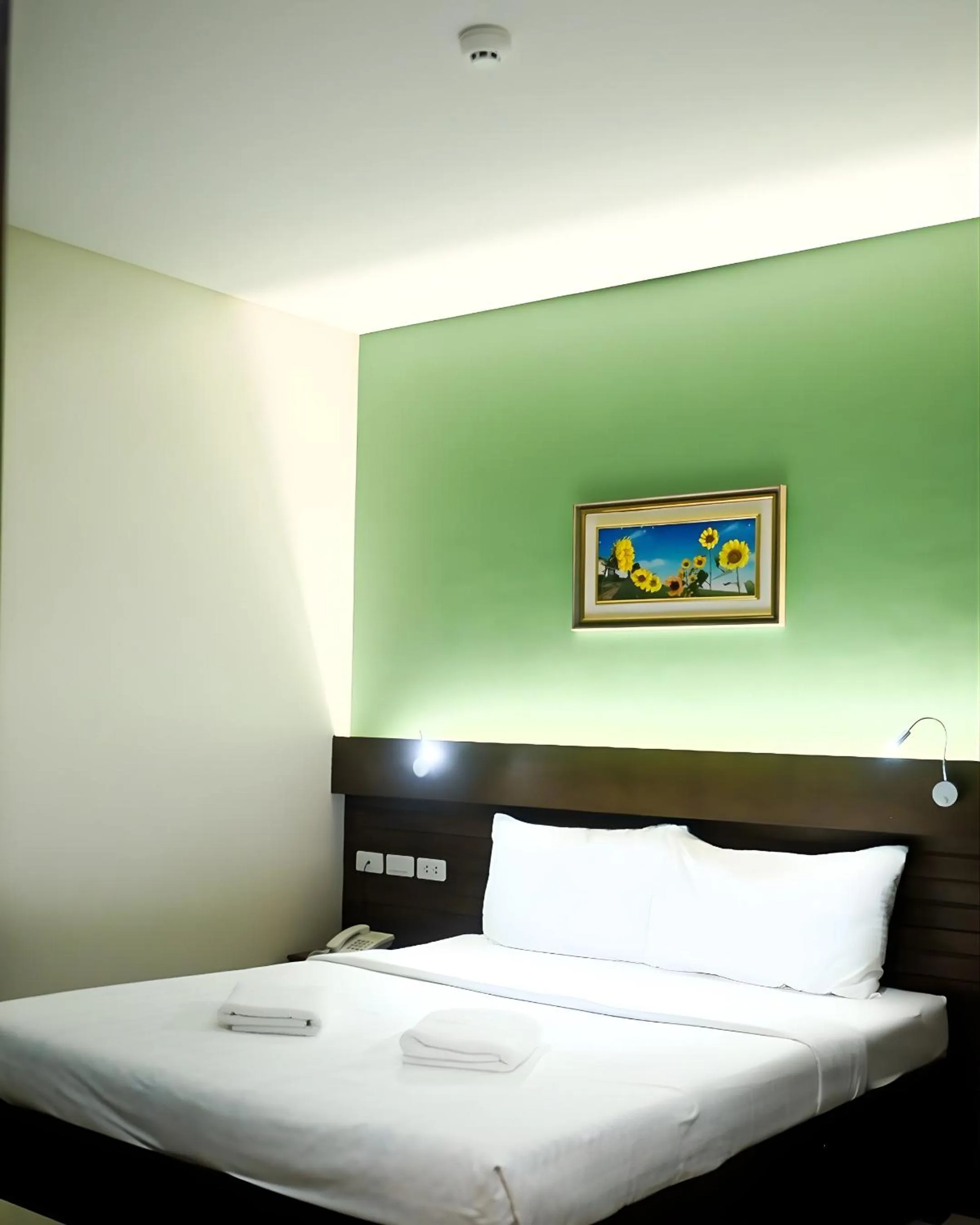 Bed in Cresebo Mansion