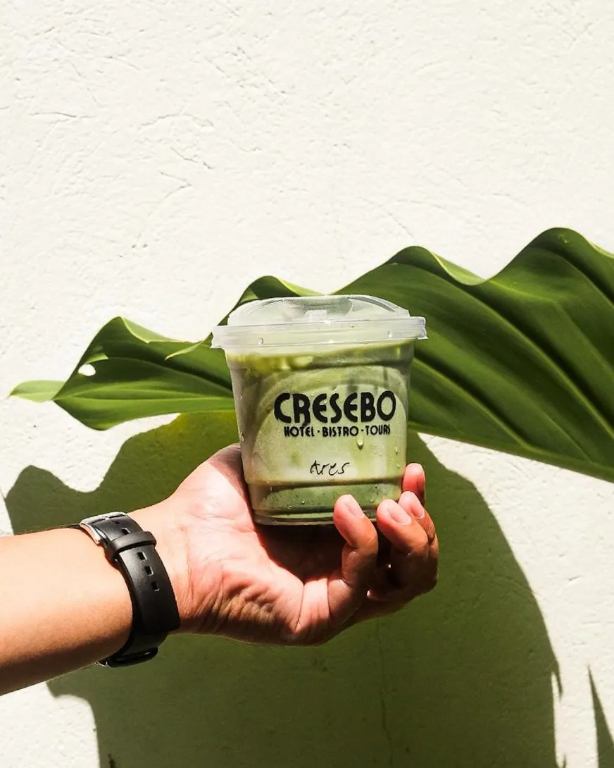 Restaurant/places to eat in Cresebo Mansion