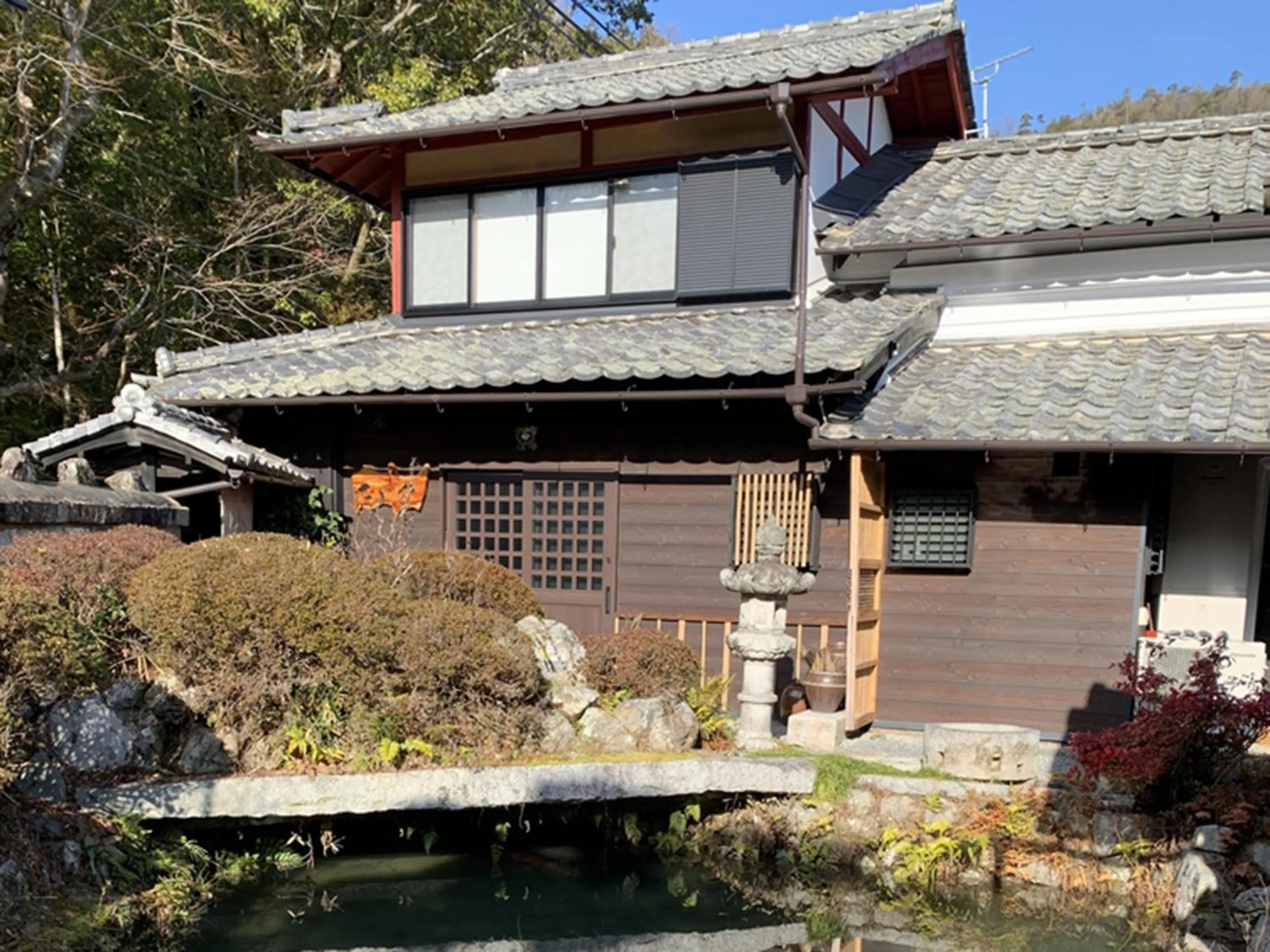 Property building in Koiya