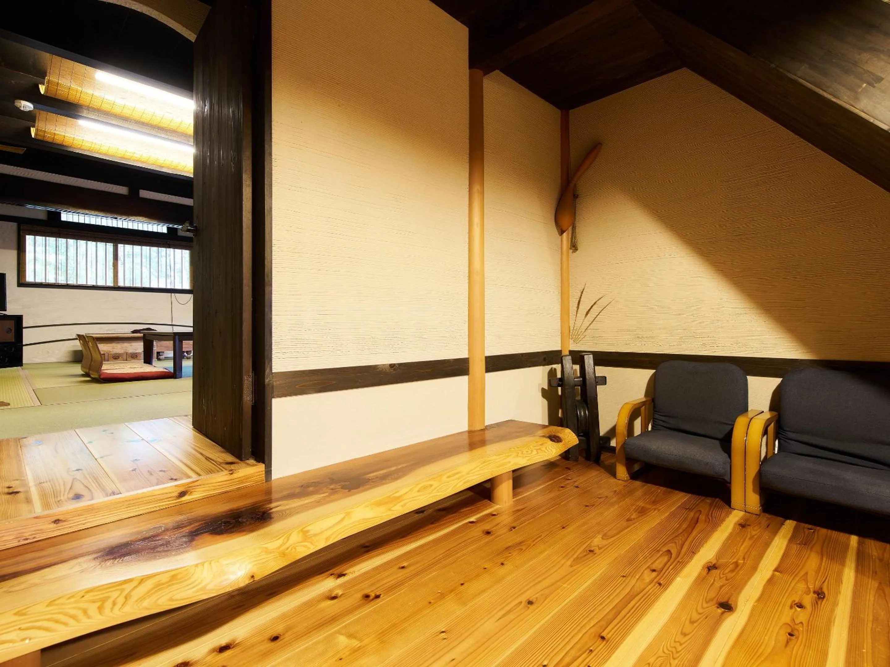 Photo of the whole room in Koiya