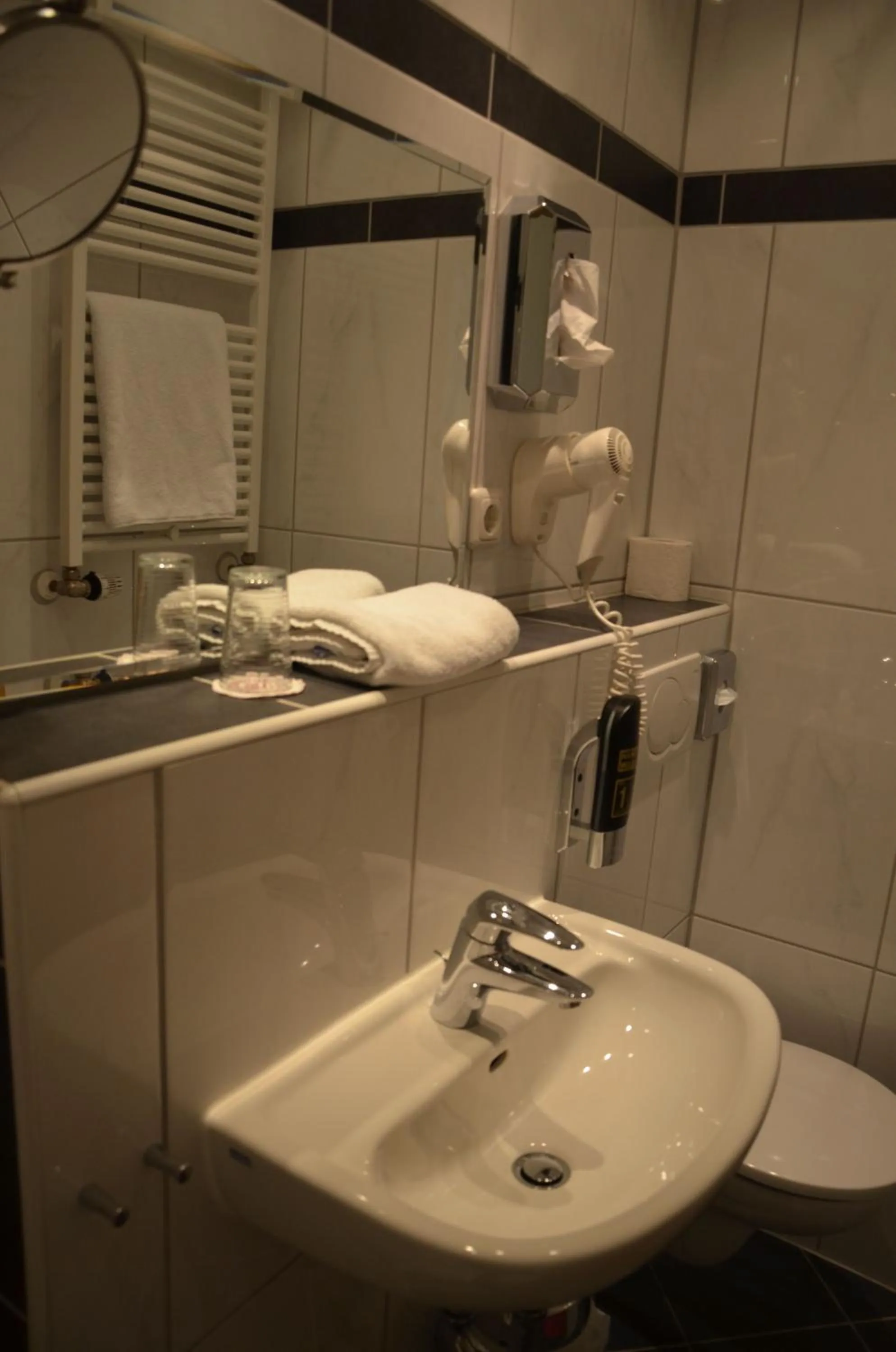 Bathroom in Hotel Zwei Mohren