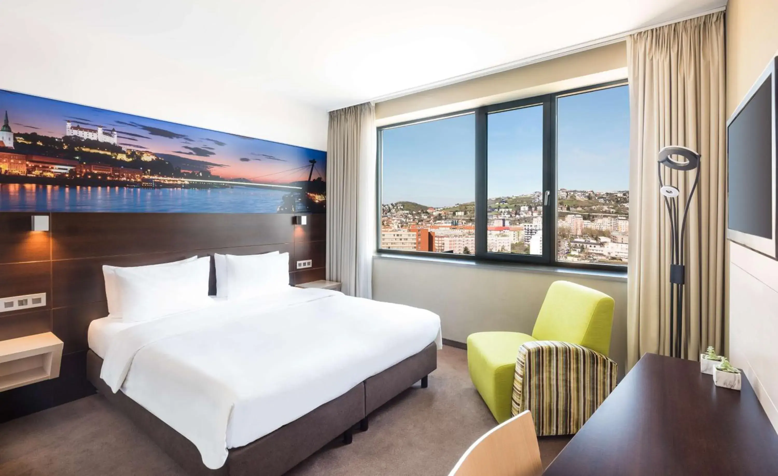 Bed in Lindner Hotel Bratislava, part of JdV by Hyatt Bed in Lindner Hotel Bratislava, part of JdV by Hyatt