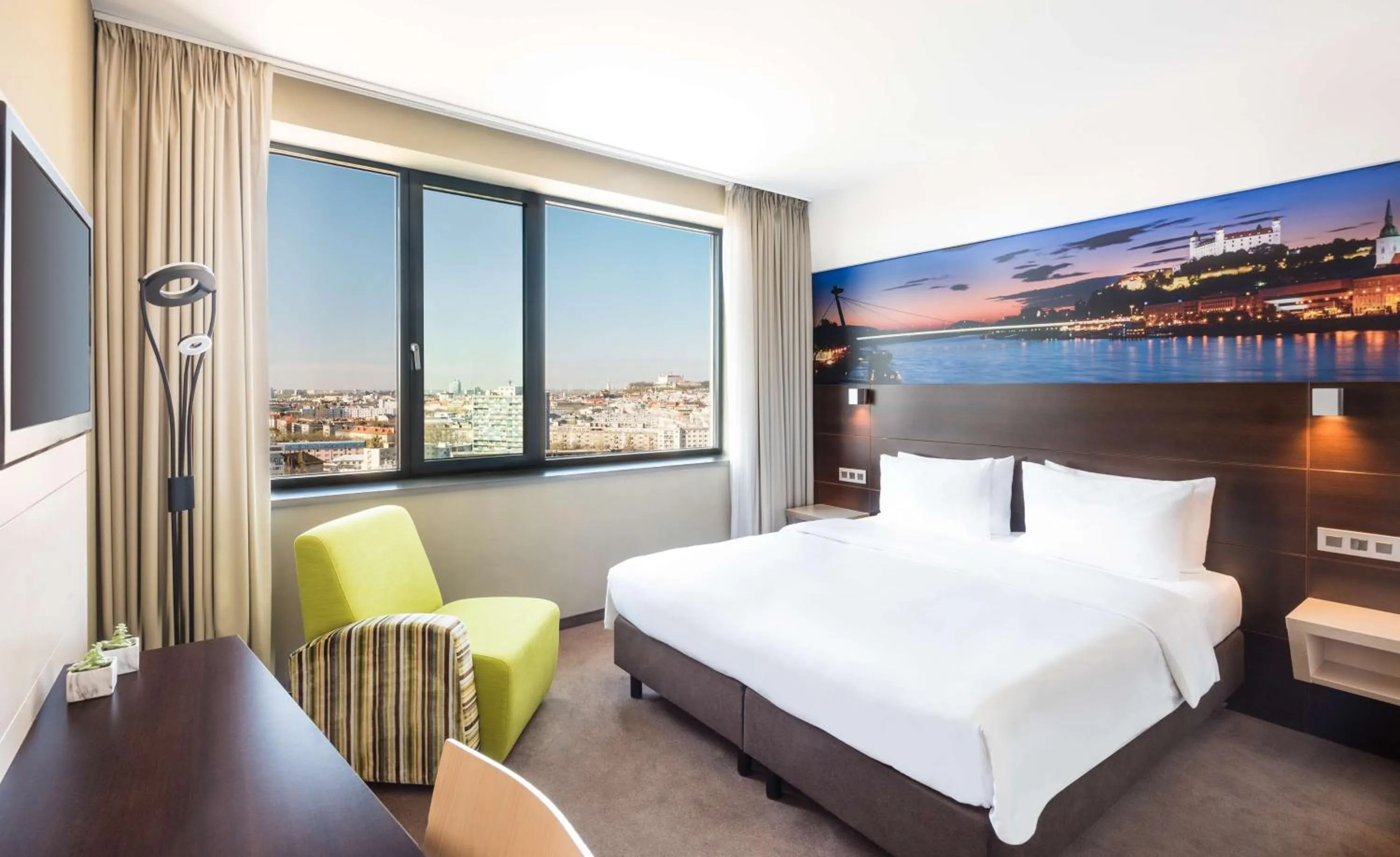 Bedroom, Bed in Lindner Hotel Bratislava, part of JdV by Hyatt