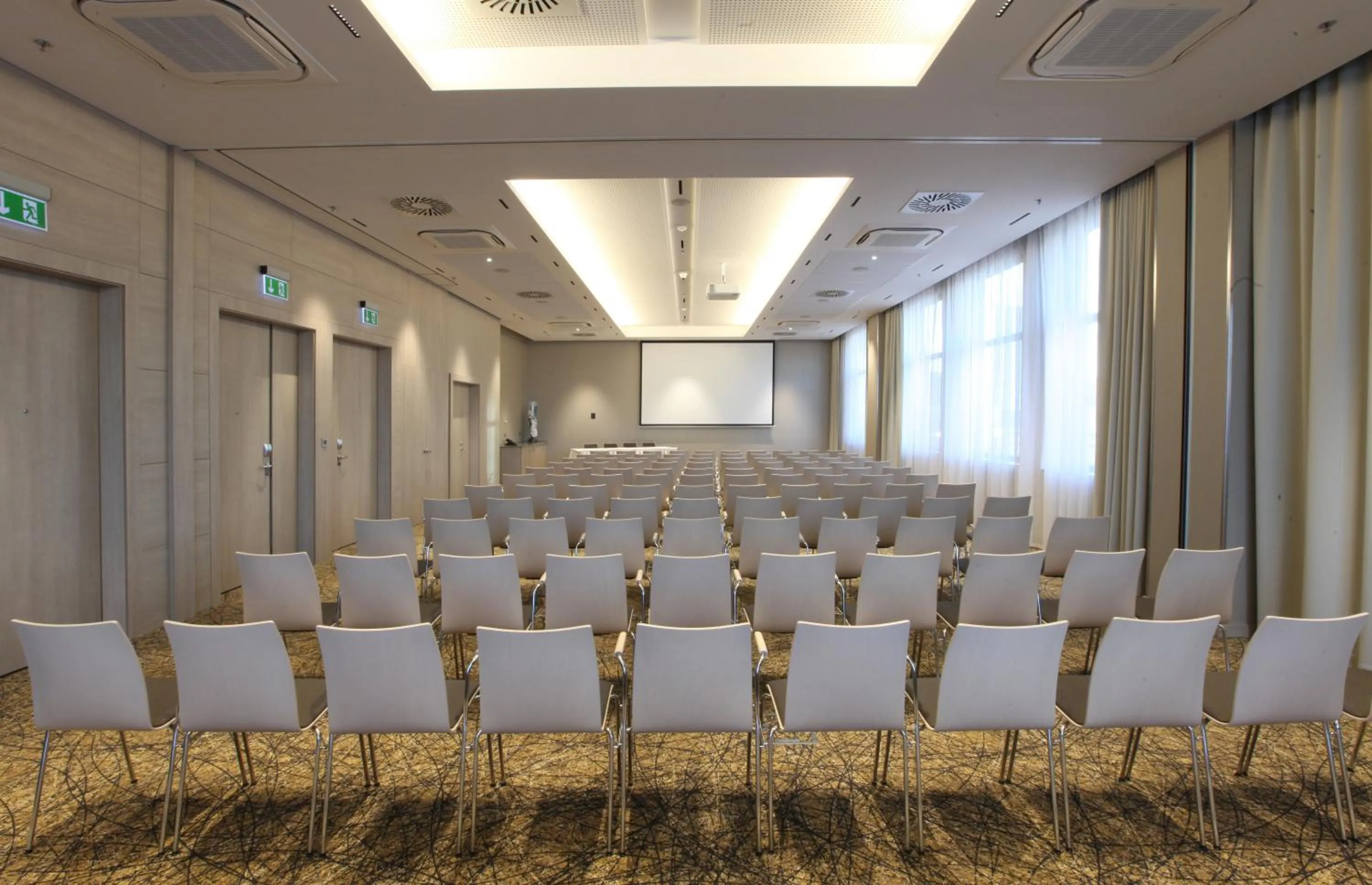 Business facilities in Lindner Hotel Bratislava, part of JdV by Hyatt