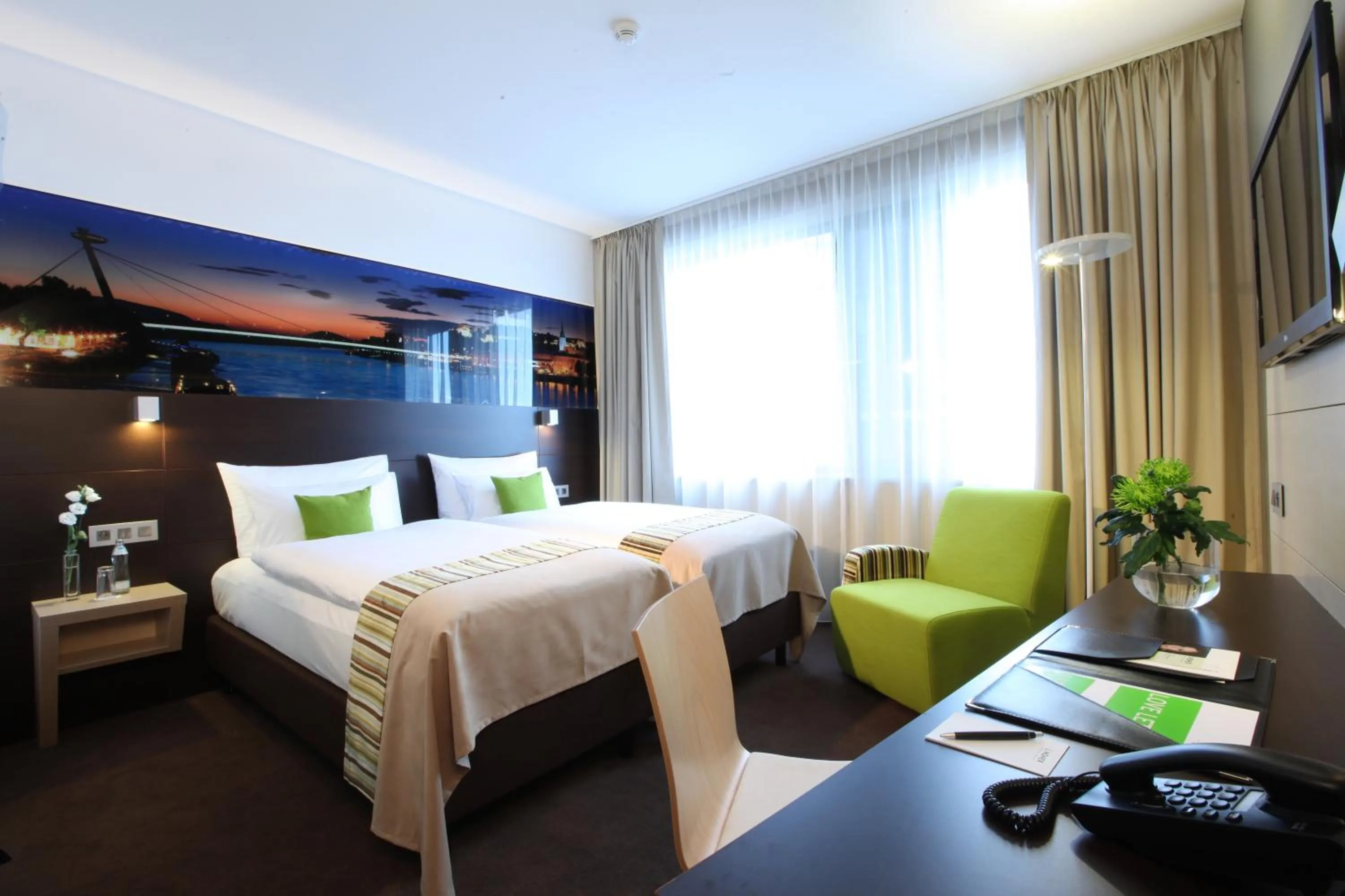 Photo of the whole room, Bed in Lindner Hotel Bratislava, part of JdV by Hyatt