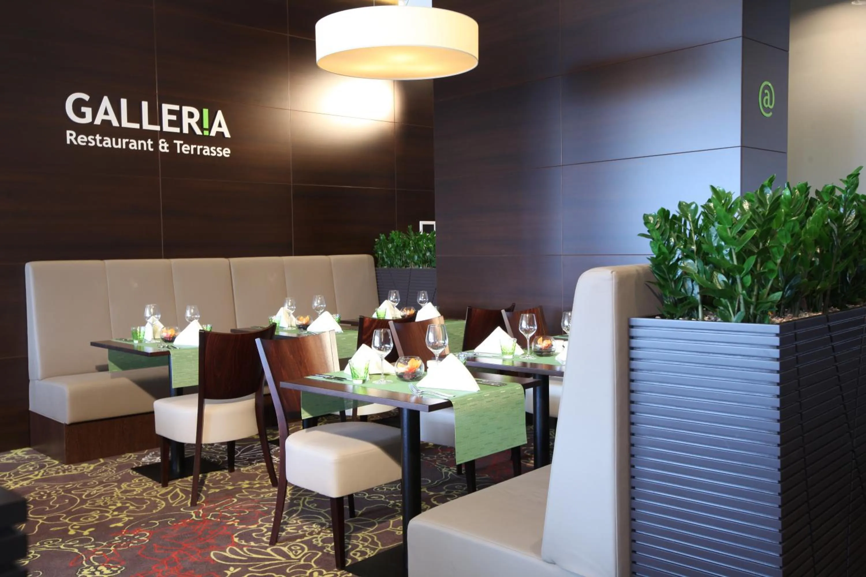 Restaurant/places to eat in Lindner Hotel Bratislava, part of JdV by Hyatt