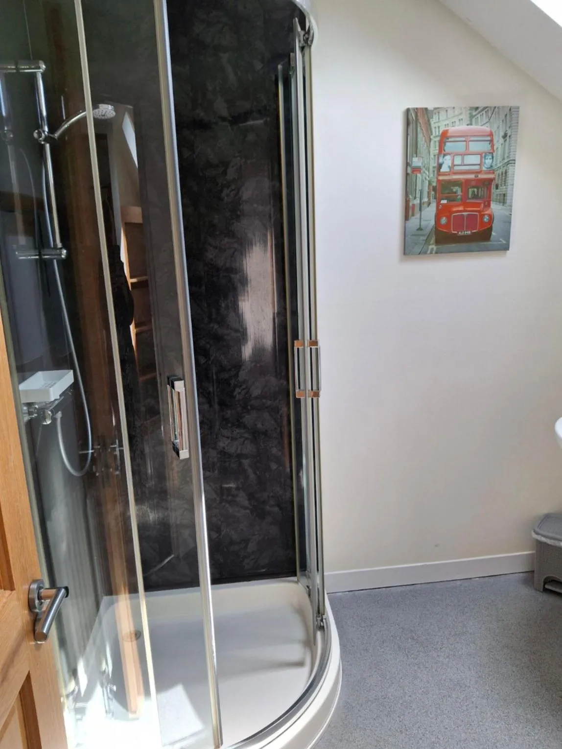 Shower in Ulster Cottages 4 miles From Portrush Bushmills Coleraine and Ballymoney