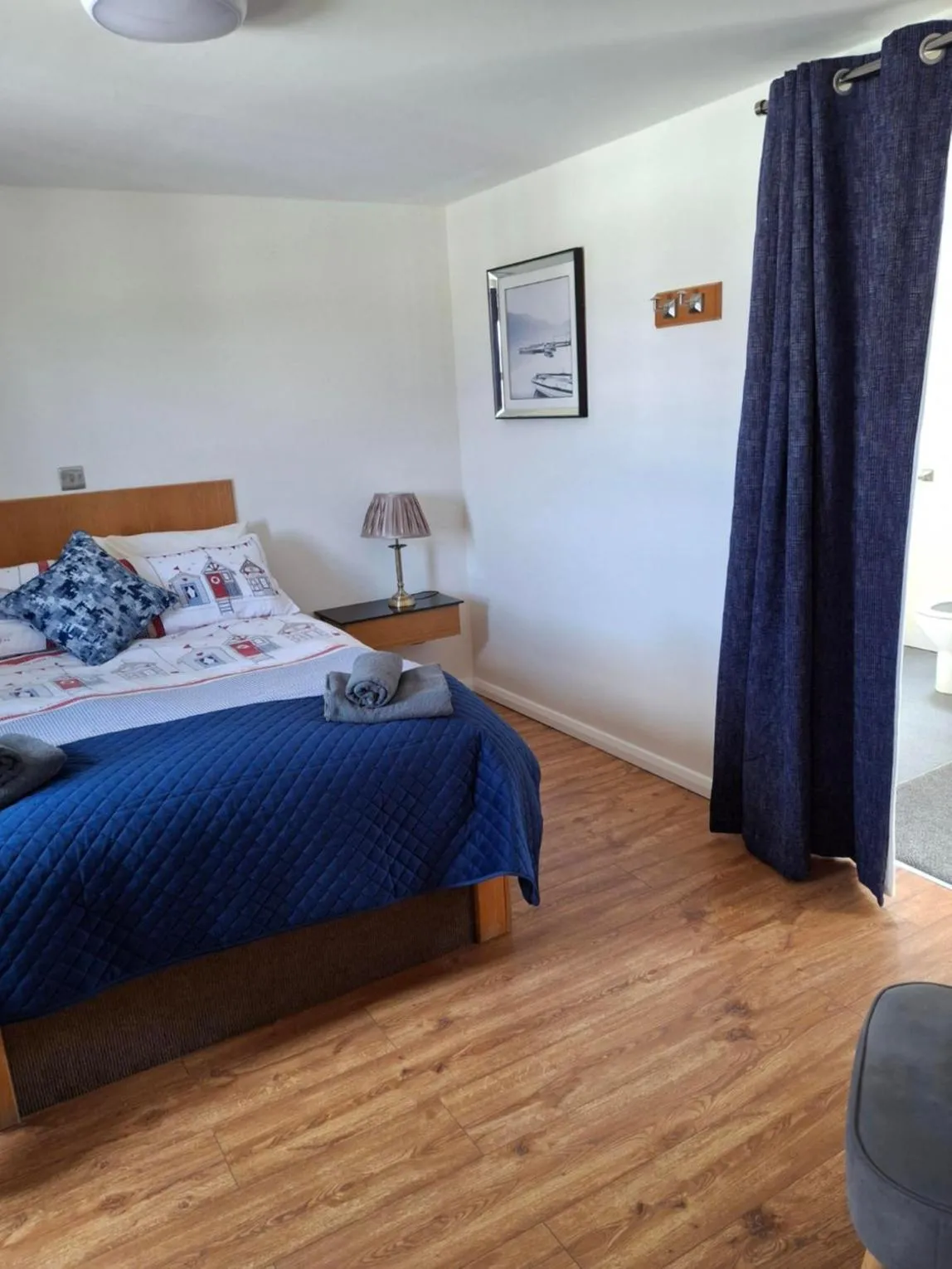 Bedroom, Bed in Ulster Cottages 4 miles From Portrush Bushmills Coleraine and Ballymoney