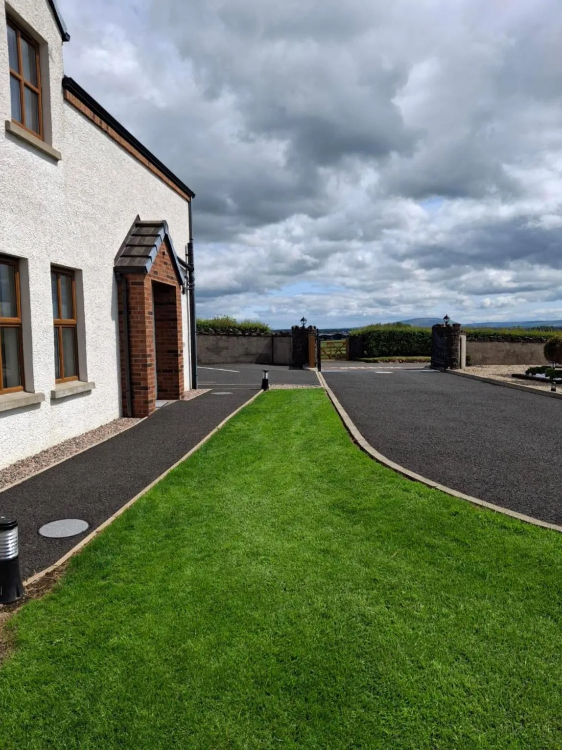 Property building in Ulster Cottages 4 miles From Portrush Bushmills Coleraine and Ballymoney