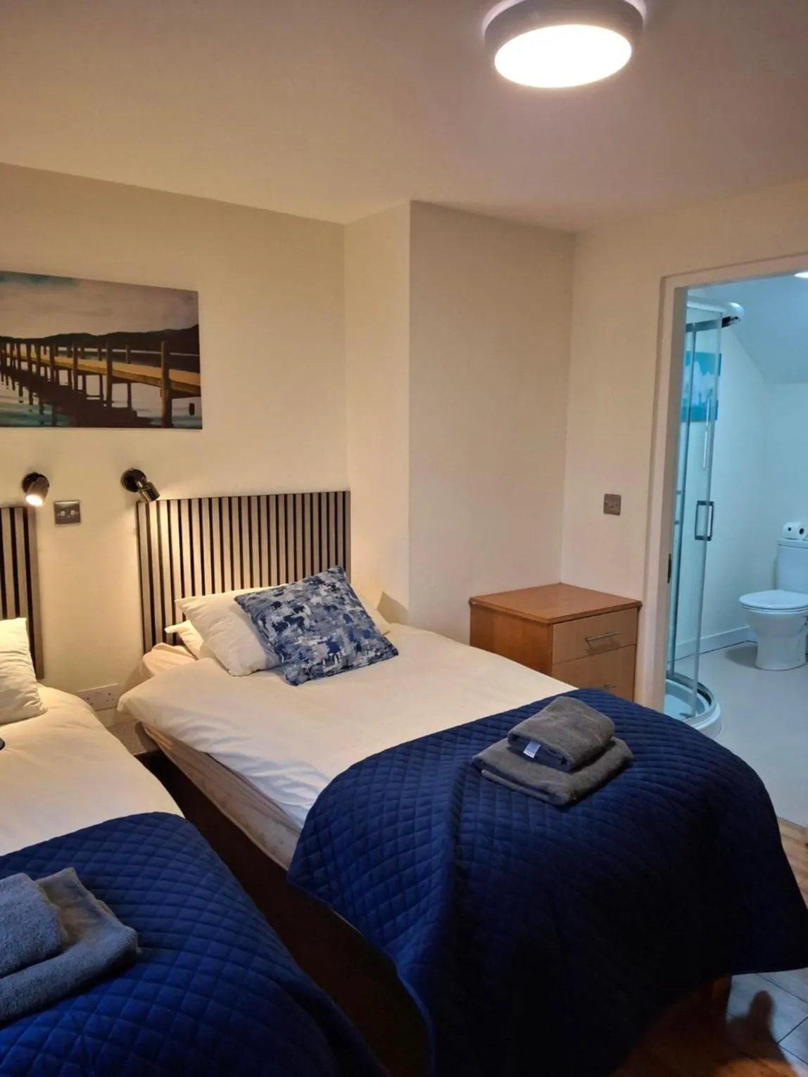 Bedroom, Bed in Ulster Cottages 4 miles From Portrush Bushmills Coleraine and Ballymoney