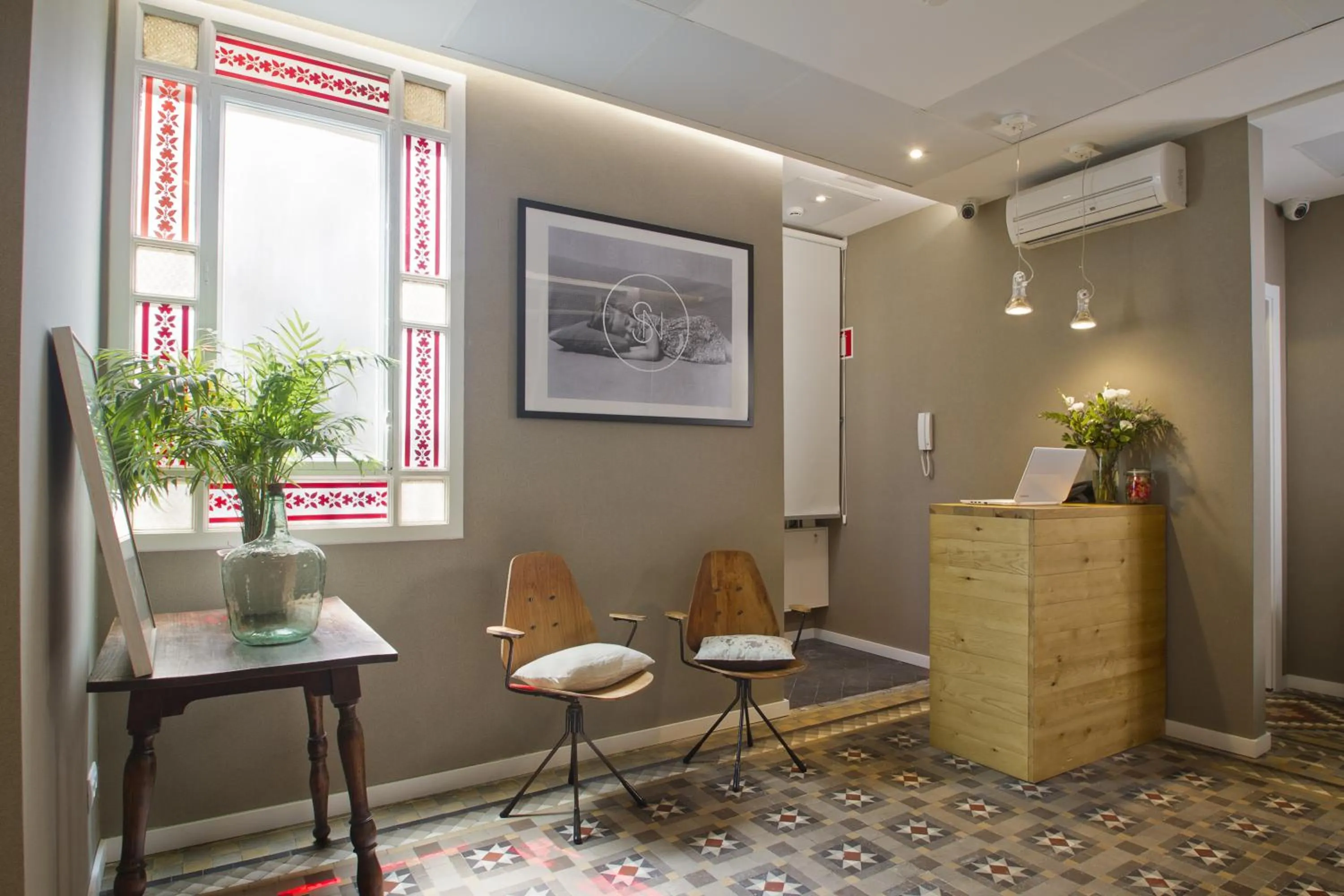 Lobby or reception in Som Nit Triomf