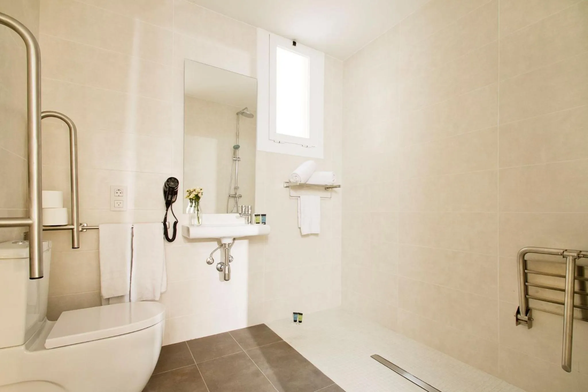 Bathroom in Som Nit Triomf