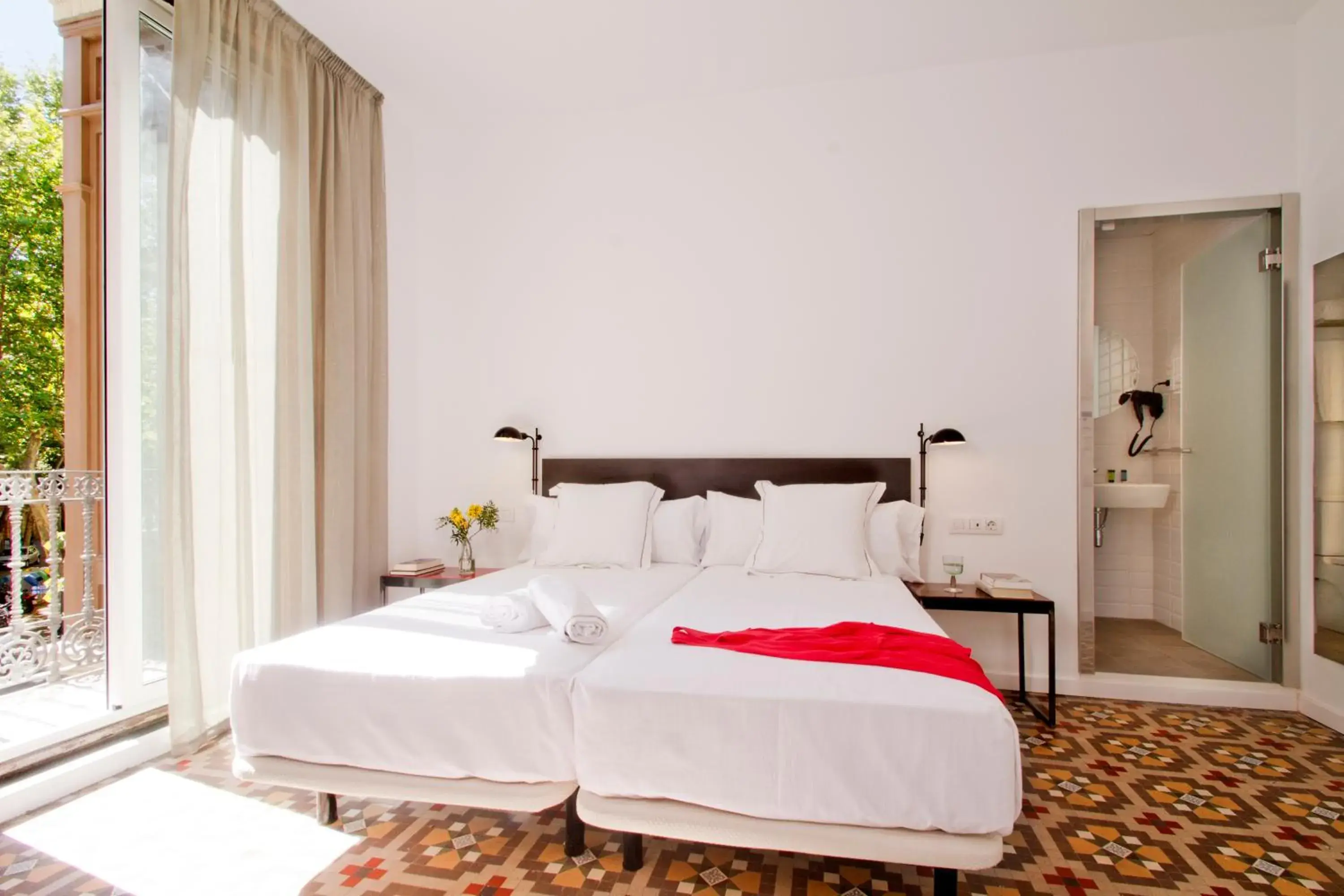 Bathroom, Bed in Som Nit Triomf Bathroom, Bed in Som Nit Triomf