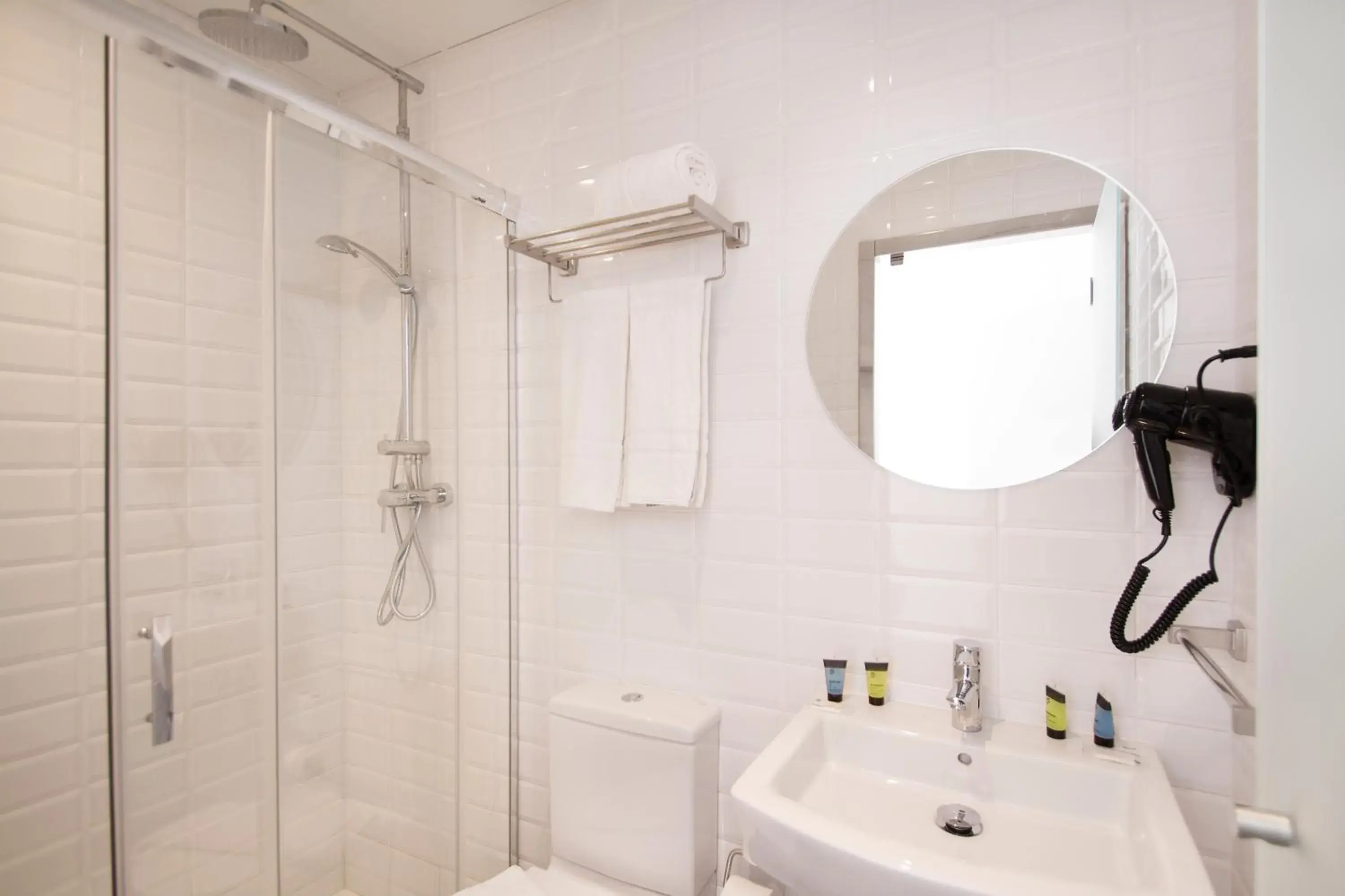 Shower in Som Nit Triomf Shower in Som Nit Triomf