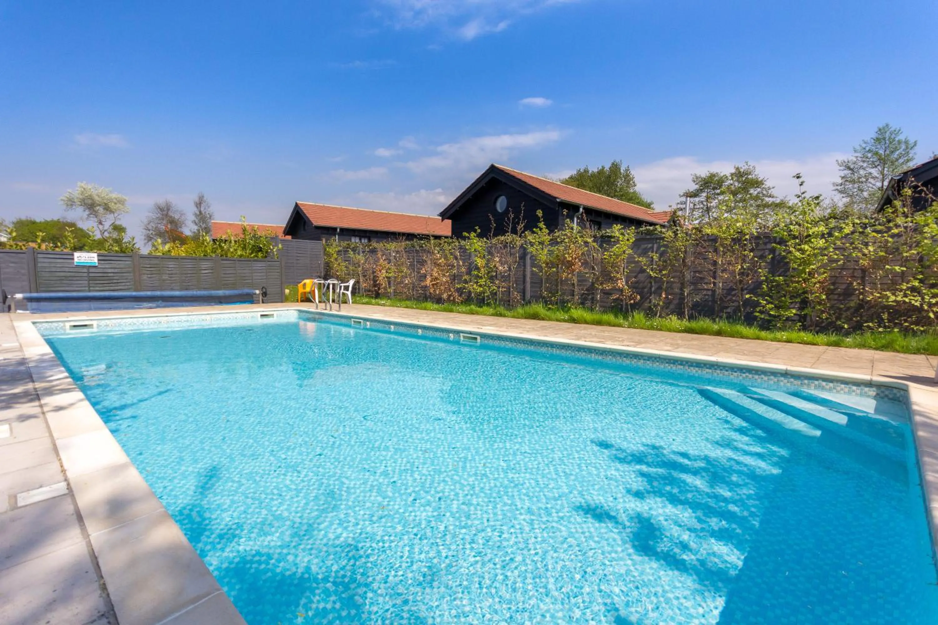 Swimming pool in The Lakes Rookley Holiday Park