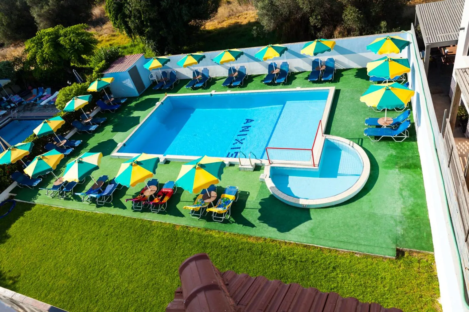 Anixis Hotel & Apartments