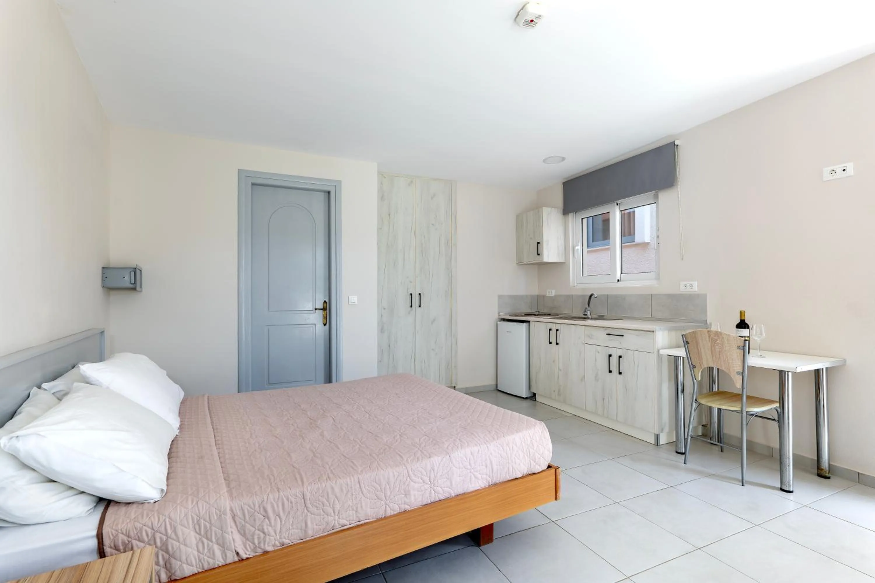 Bed in Anixis Hotel & Apartments