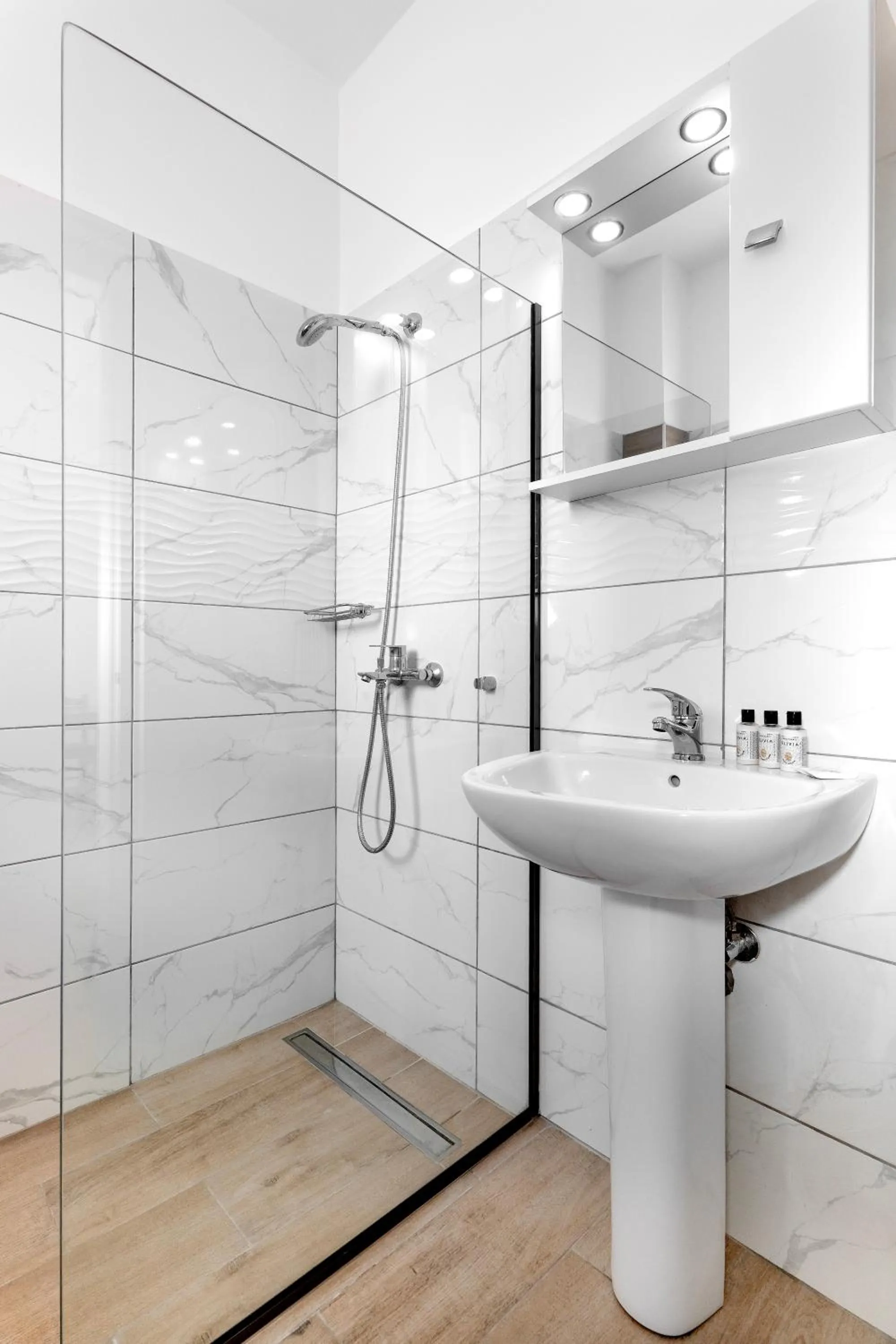 Shower in Anixis Hotel & Apartments