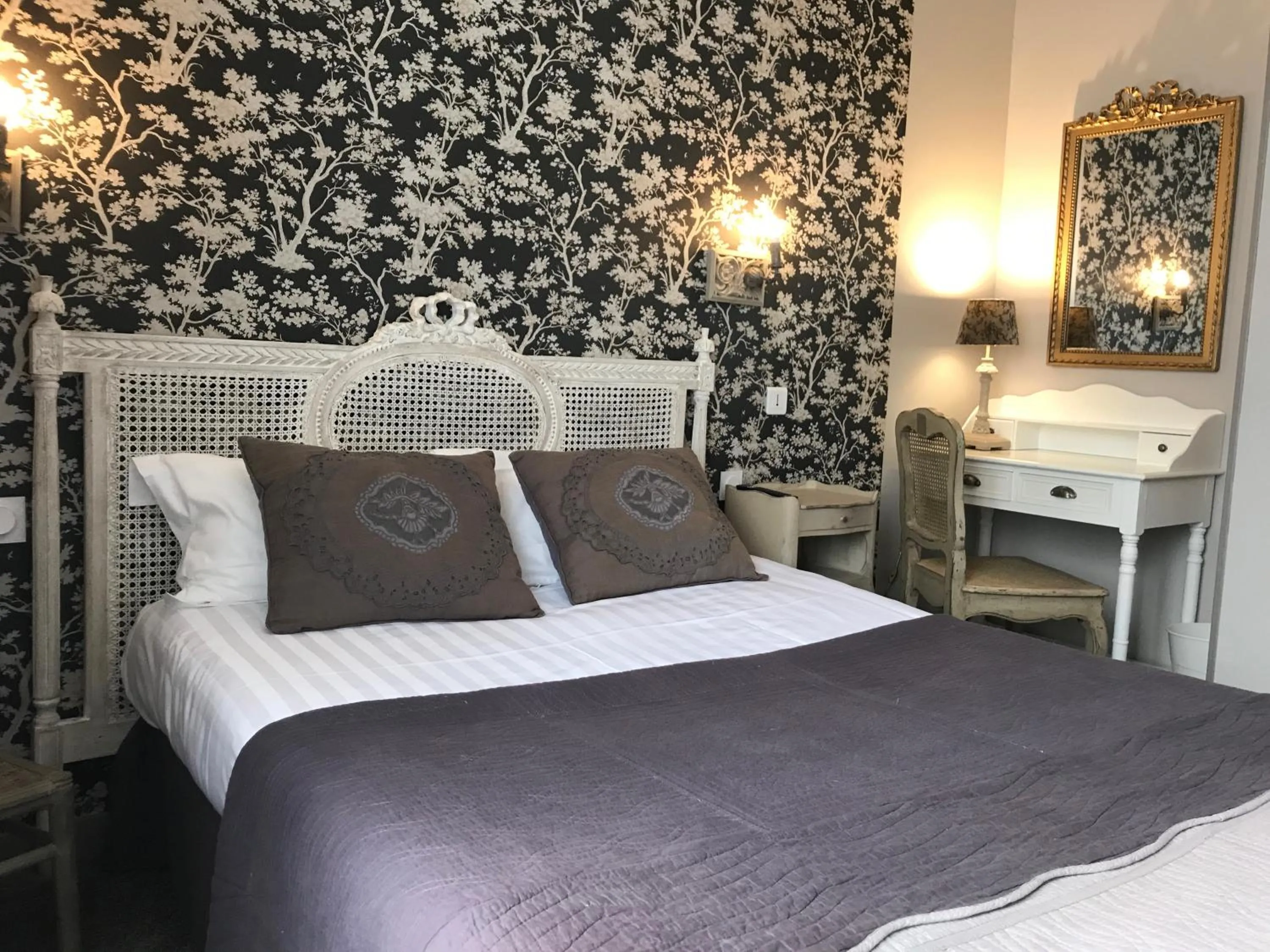Bedroom, Bed in Logis Maison Vauban - Hotel St Malo