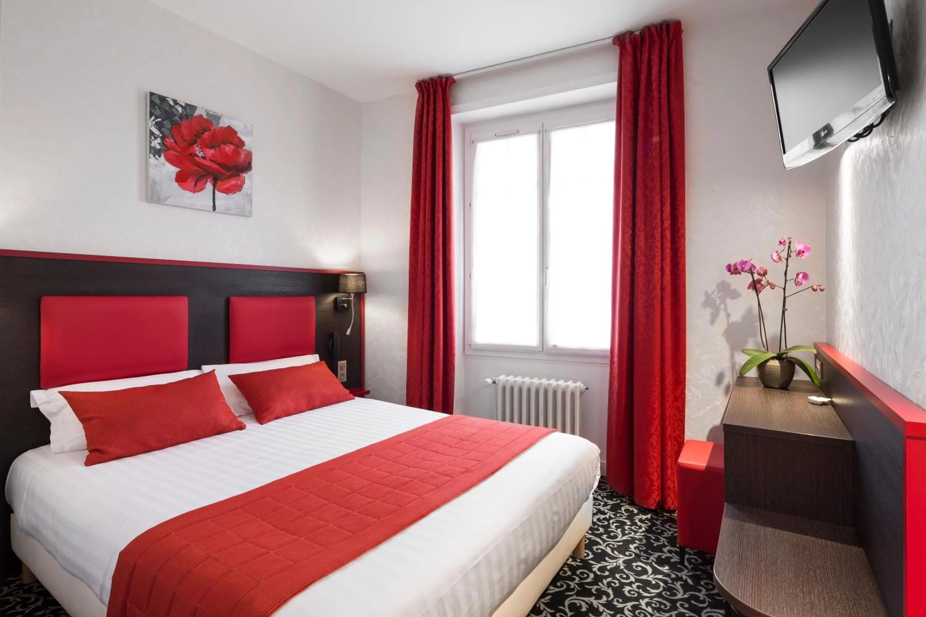 Bedroom, Bed in Logis Maison Vauban - Hotel St Malo
