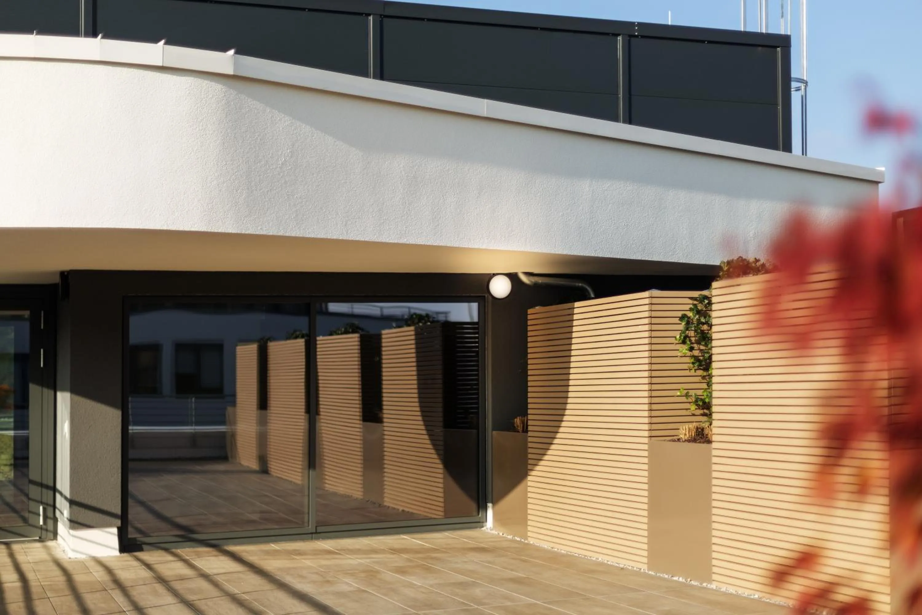 Balcony/Terrace in Holiday Inn - the niu, Mesh Stuttgart Messe by IHG