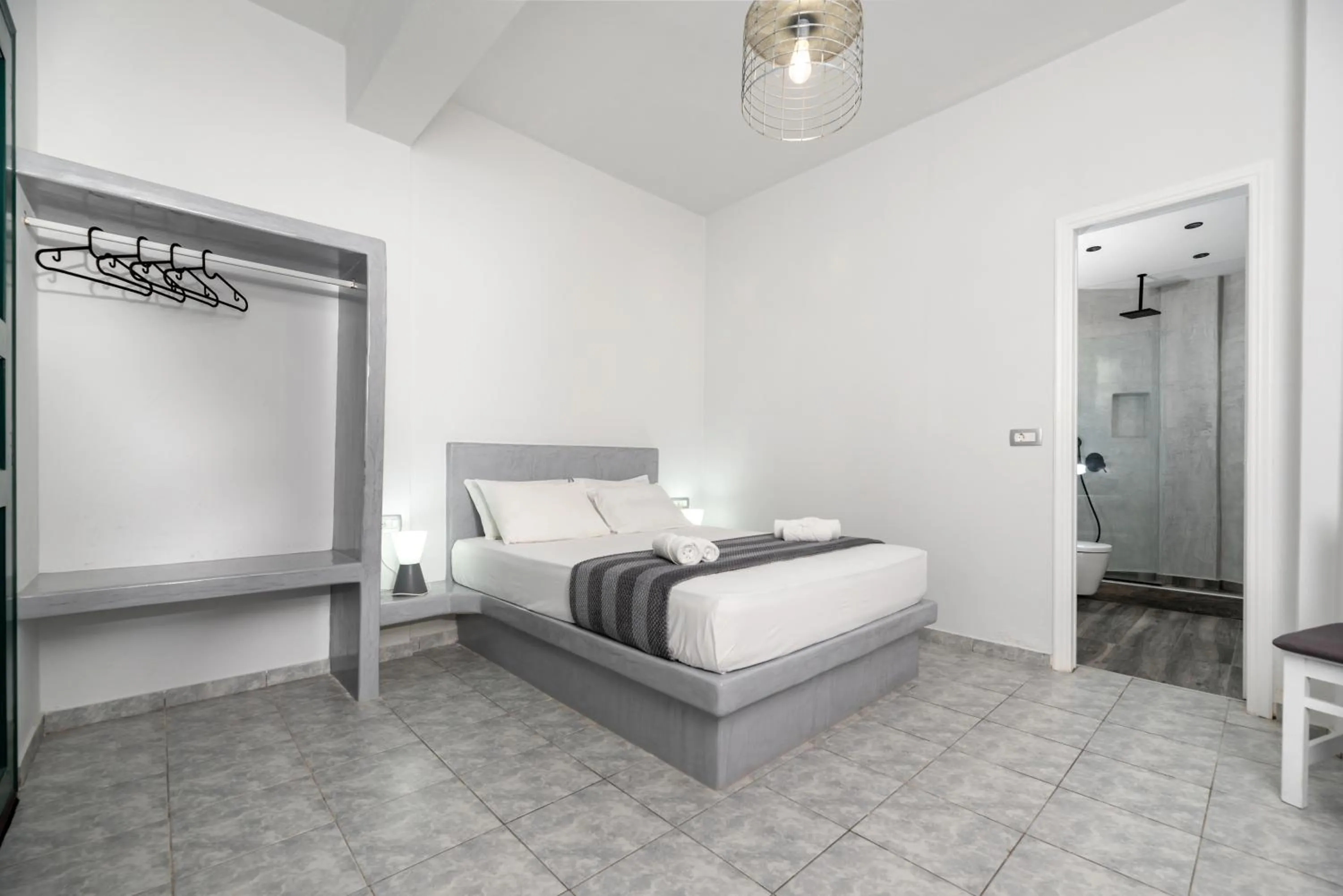 Bedroom, Bed in Villa Anemomilos Perissa