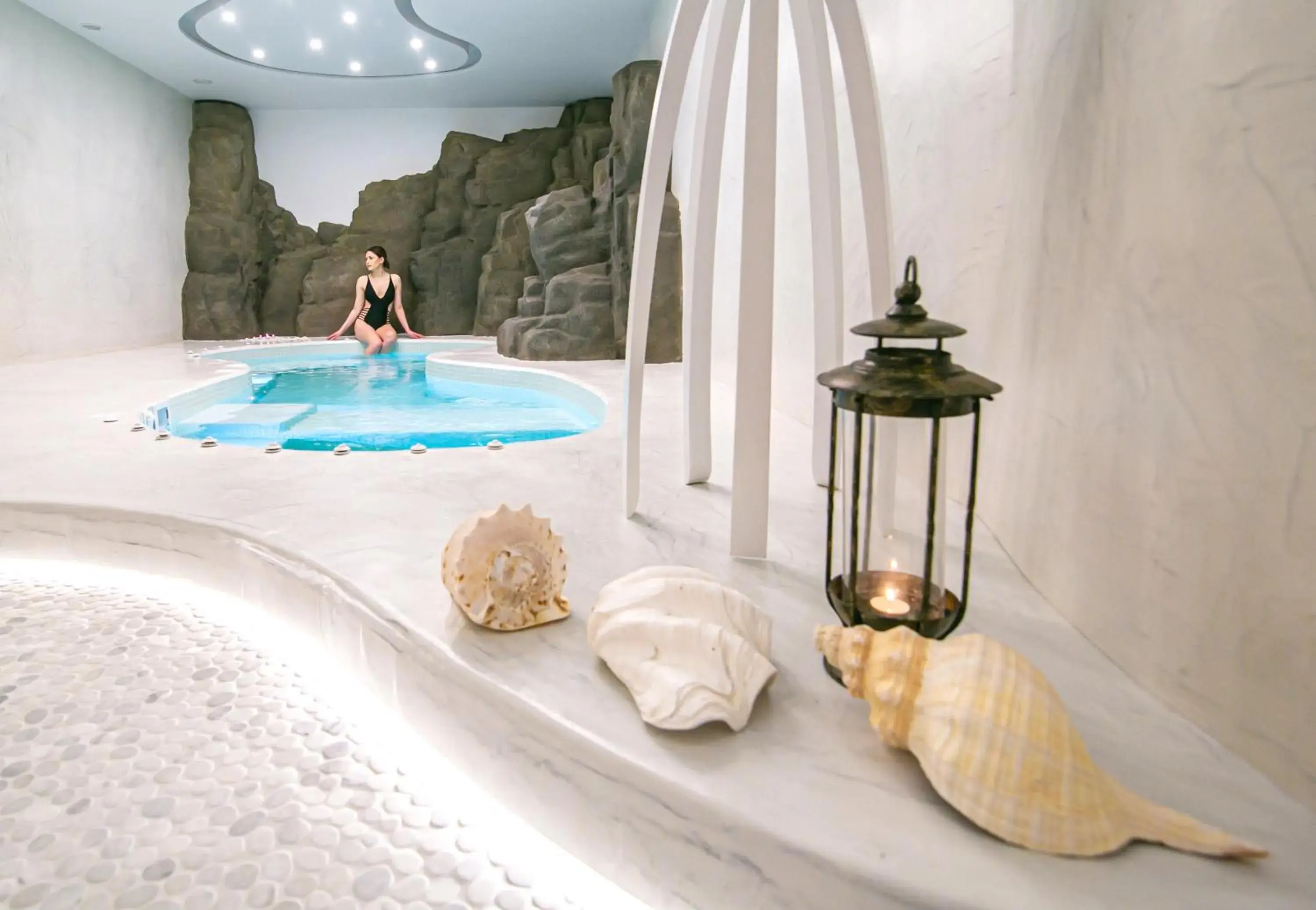 Spa and wellness centre/facilities in Acroterra Rosa Luxury Suites & Spa Spa and wellness centre/facilities in Acroterra Rosa Luxury Suites & Spa