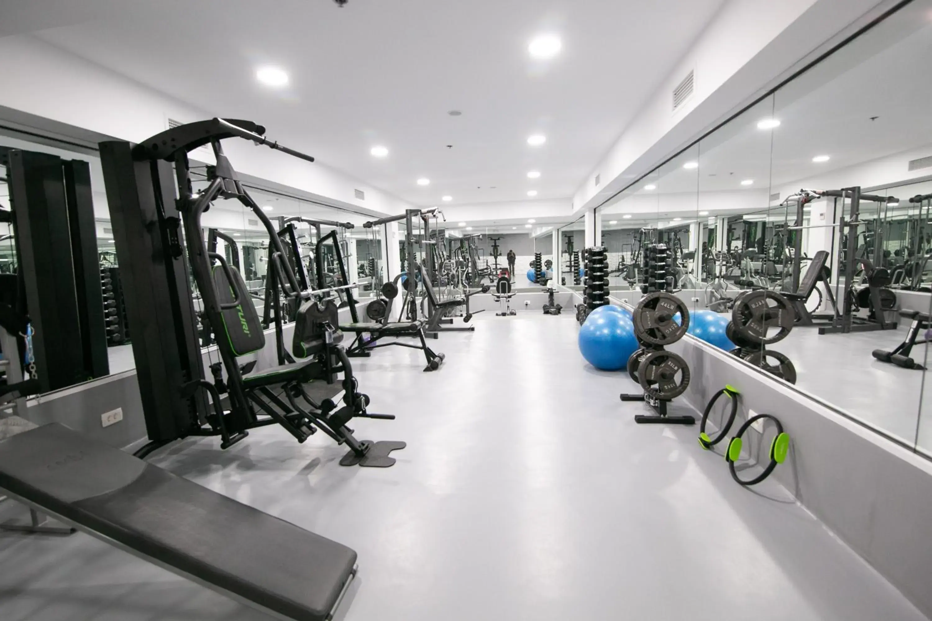 Fitness centre/facilities in Acroterra Rosa Luxury Suites & Spa Fitness centre/facilities in Acroterra Rosa Luxury Suites & Spa