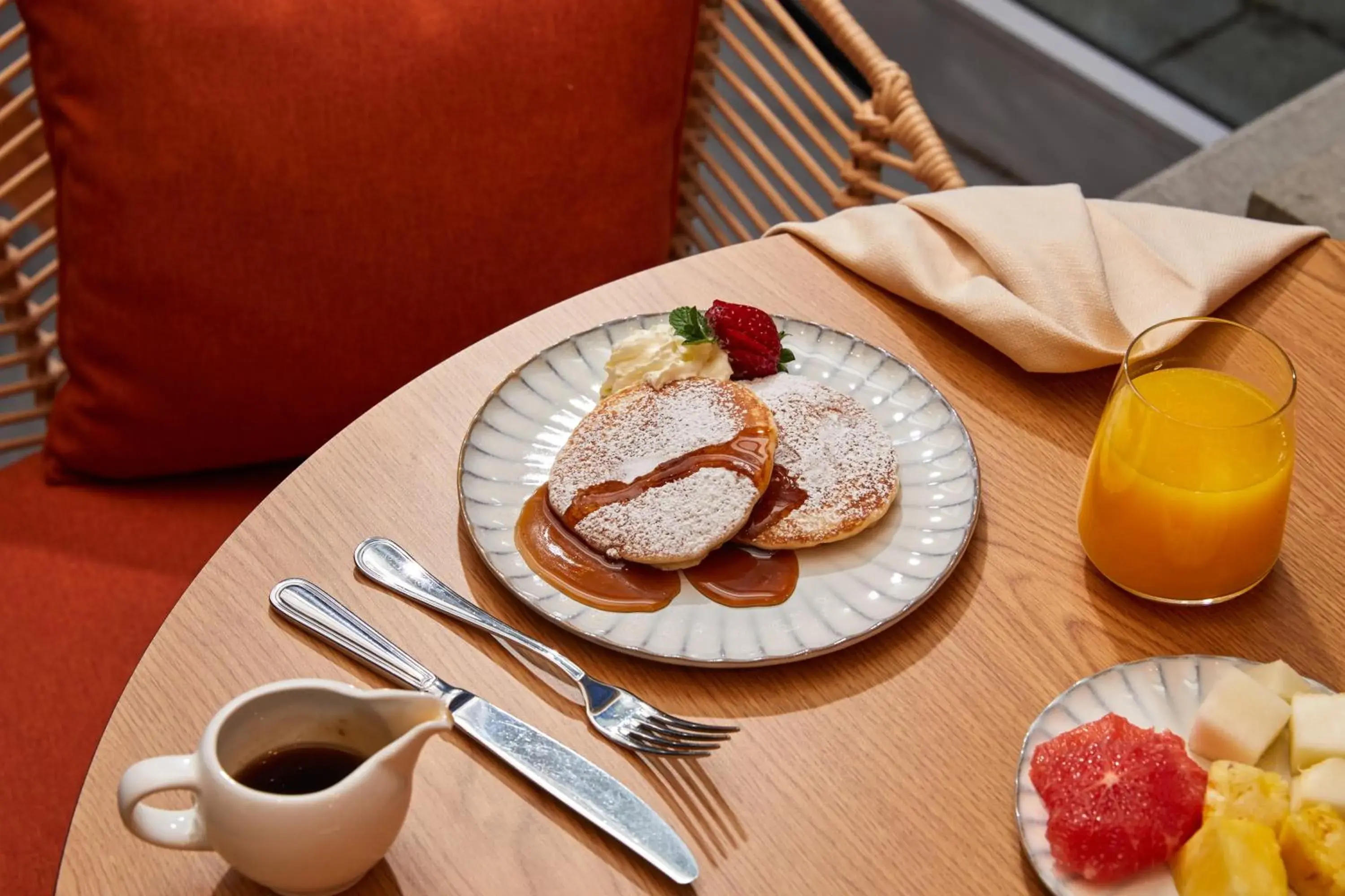 Breakfast in Hotel Demeures de Campagne Château de Fontainebleau Breakfast in Hotel Demeures de Campagne Château de Fontainebleau