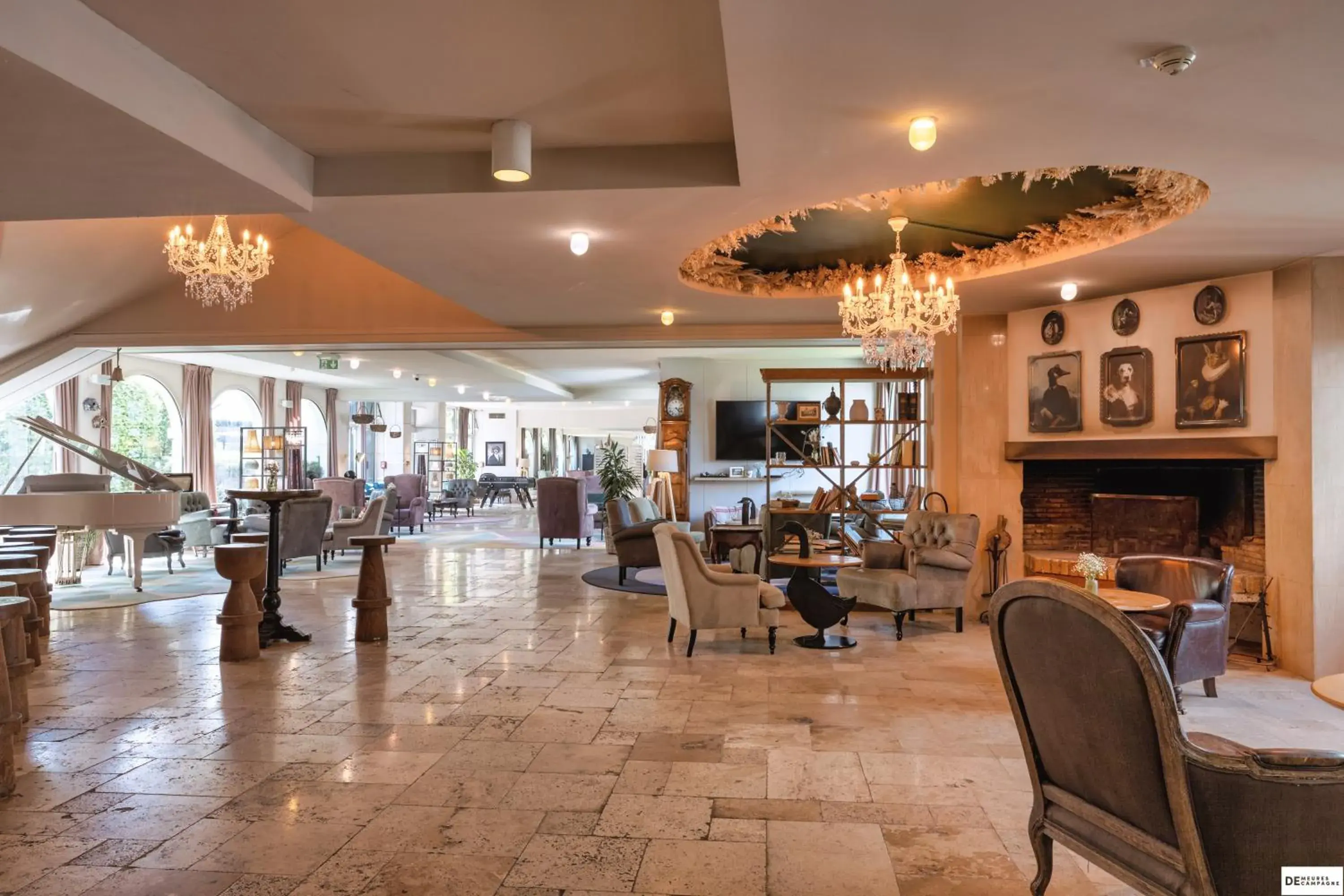 Lounge or bar in Demeures de Campagne Parc du Coudray - Barbizon Lounge or bar in Demeures de Campagne Parc du Coudray - Barbizon