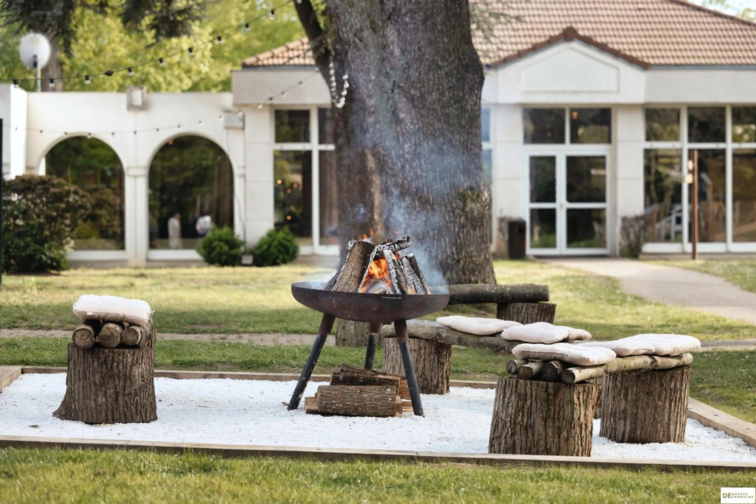 BBQ facilities in Demeures de Campagne Parc du Coudray - Barbizon