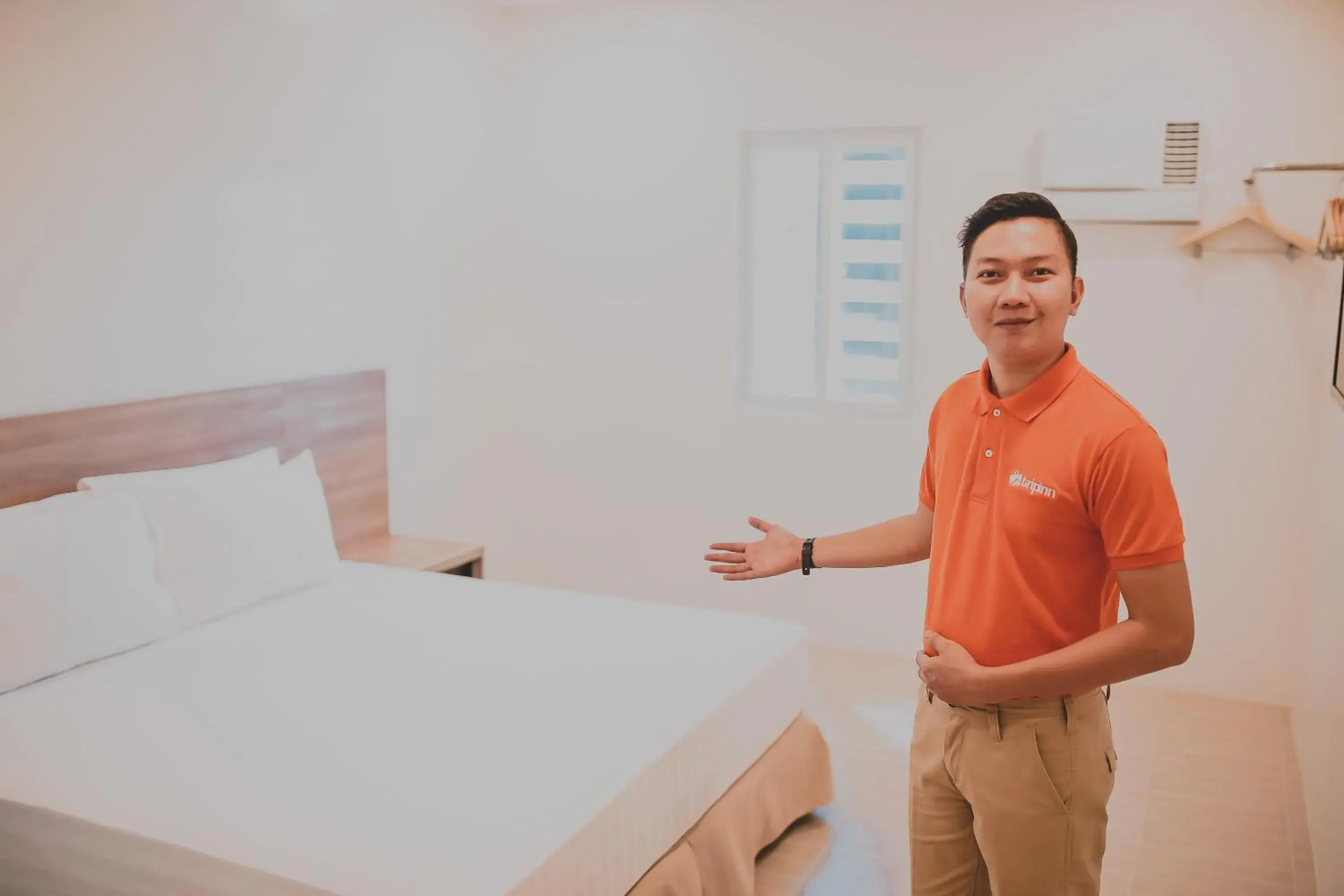 People, Bed in Trip Inn Legazpi City near Airport People, Bed in Trip Inn Legazpi City near Airport