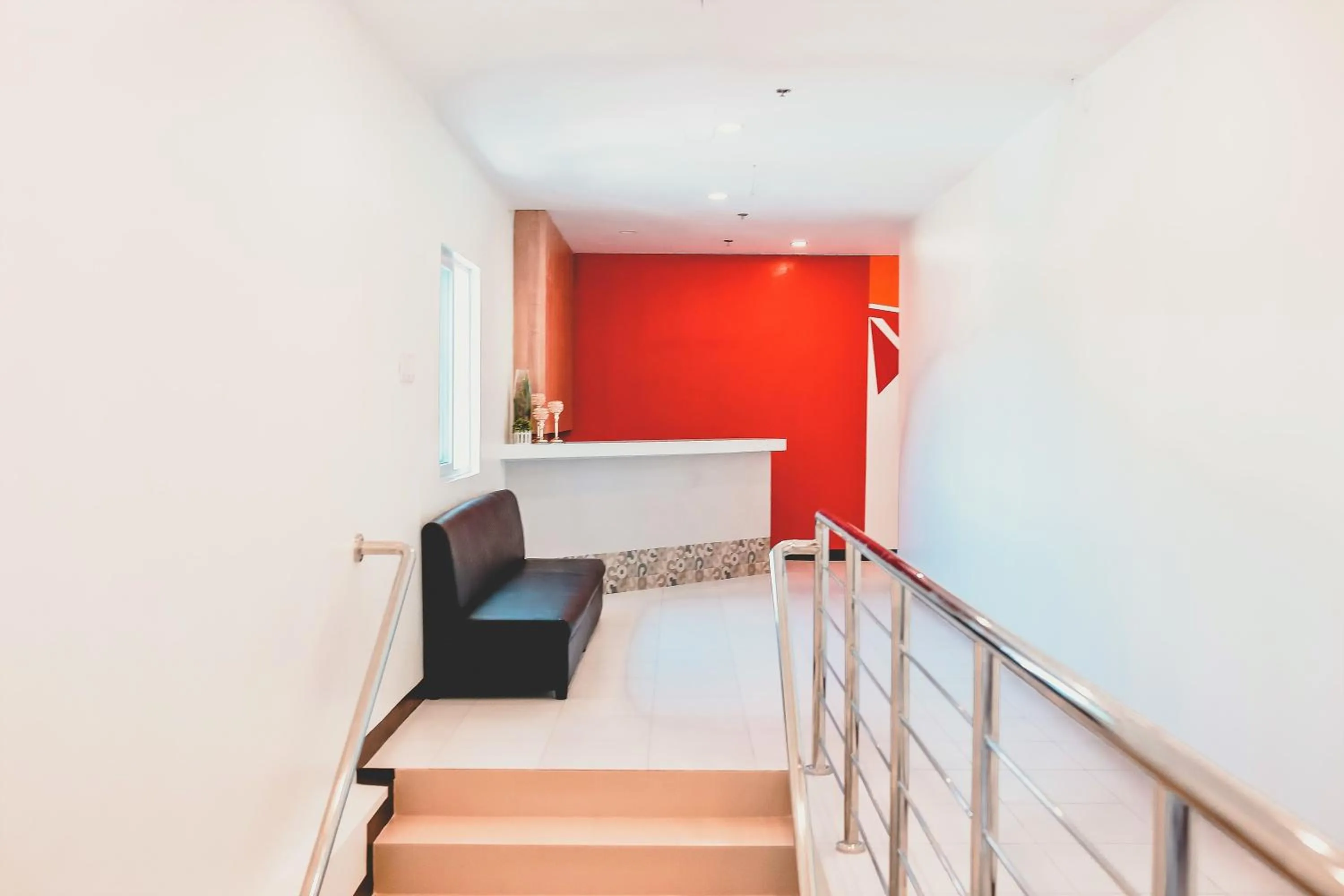 Lobby or reception in Trip Inn Legazpi City near Airport