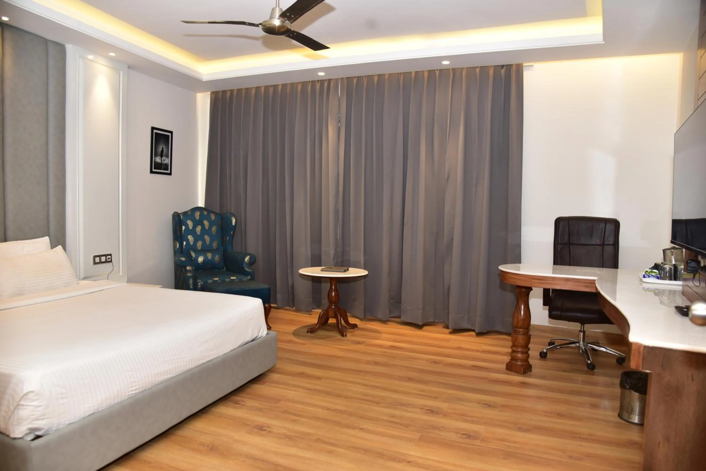 Photo of the whole room in The Cedar Grand Hotel and Spa