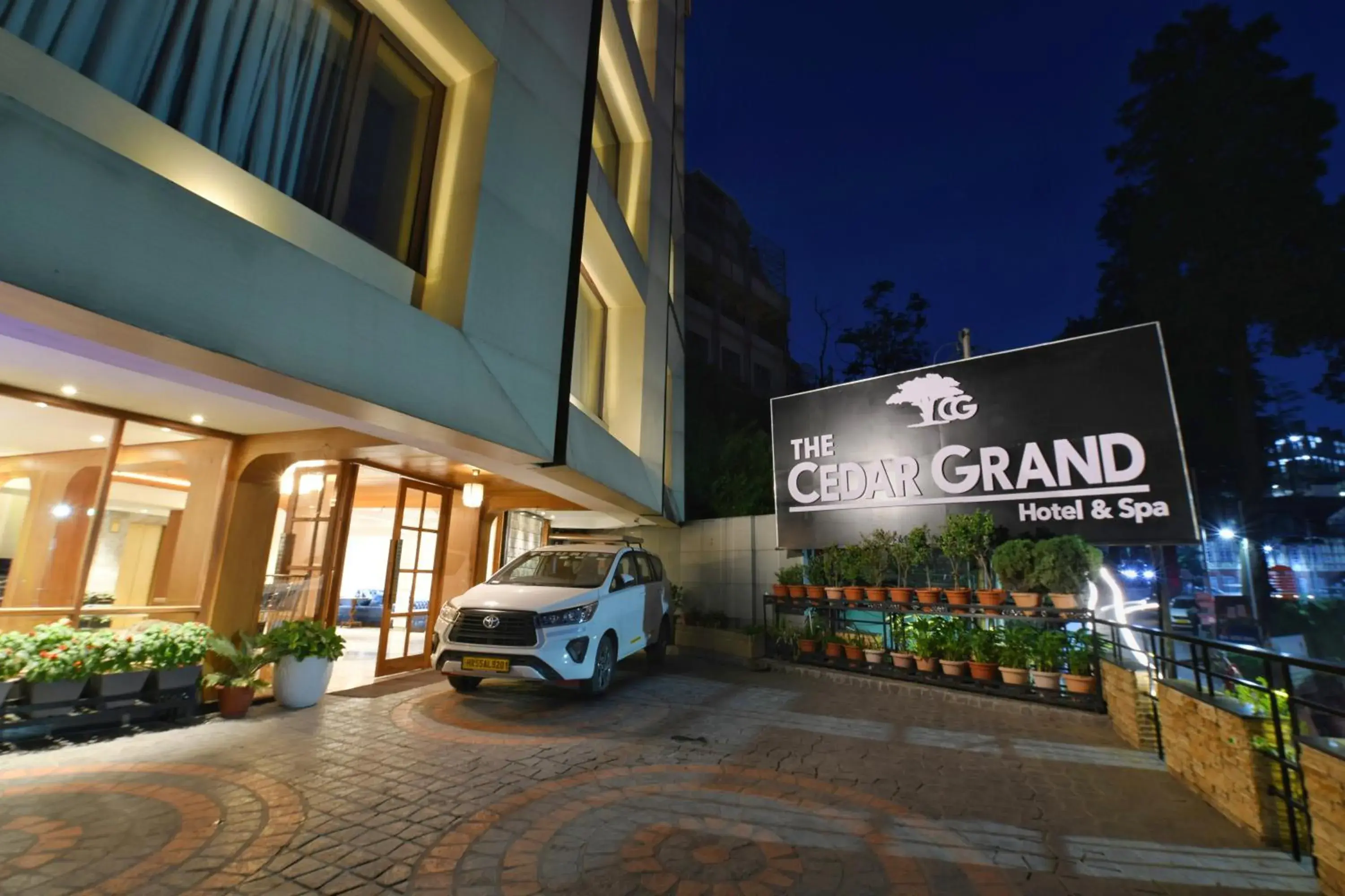 Property building in The Cedar Grand Hotel and Spa Property building in The Cedar Grand Hotel and Spa