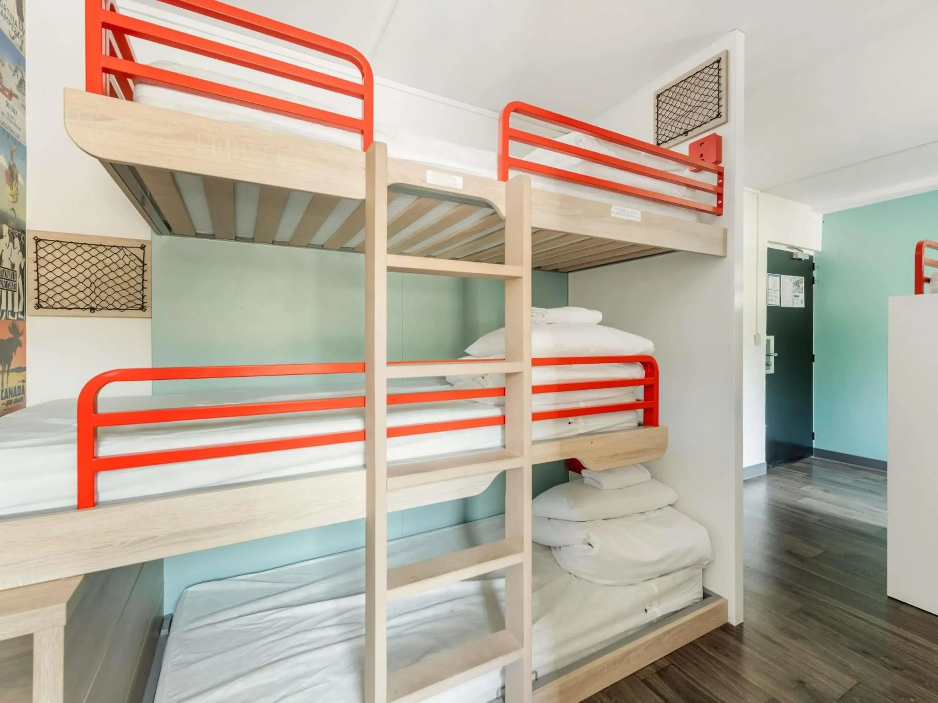 Bedroom, Bed in hotelF1 Lyon Bourgoin-Jallieu Bedroom, Bed in hotelF1 Lyon Bourgoin-Jallieu