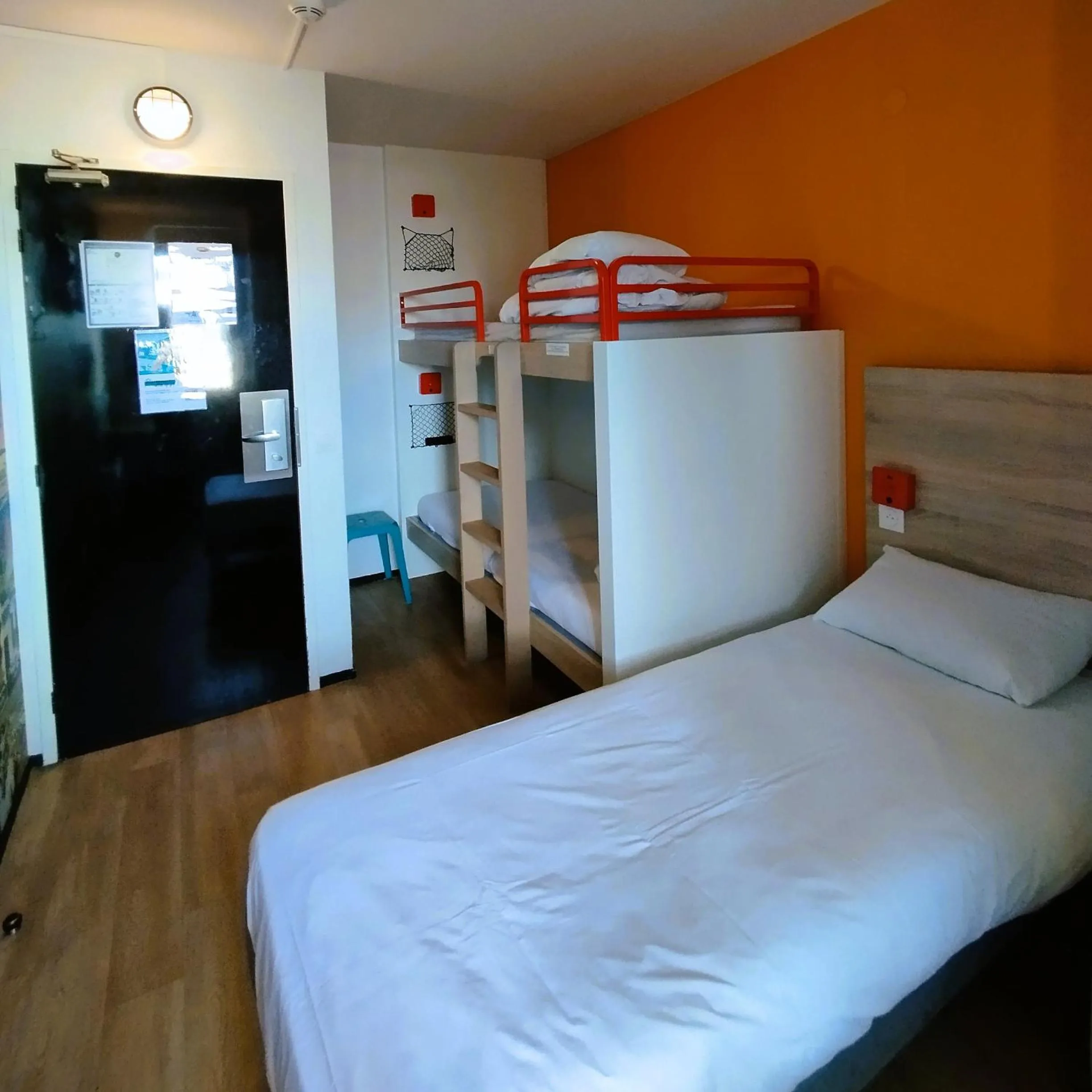 Bedroom, Bed in hotelF1 Lyon Bourgoin-Jallieu