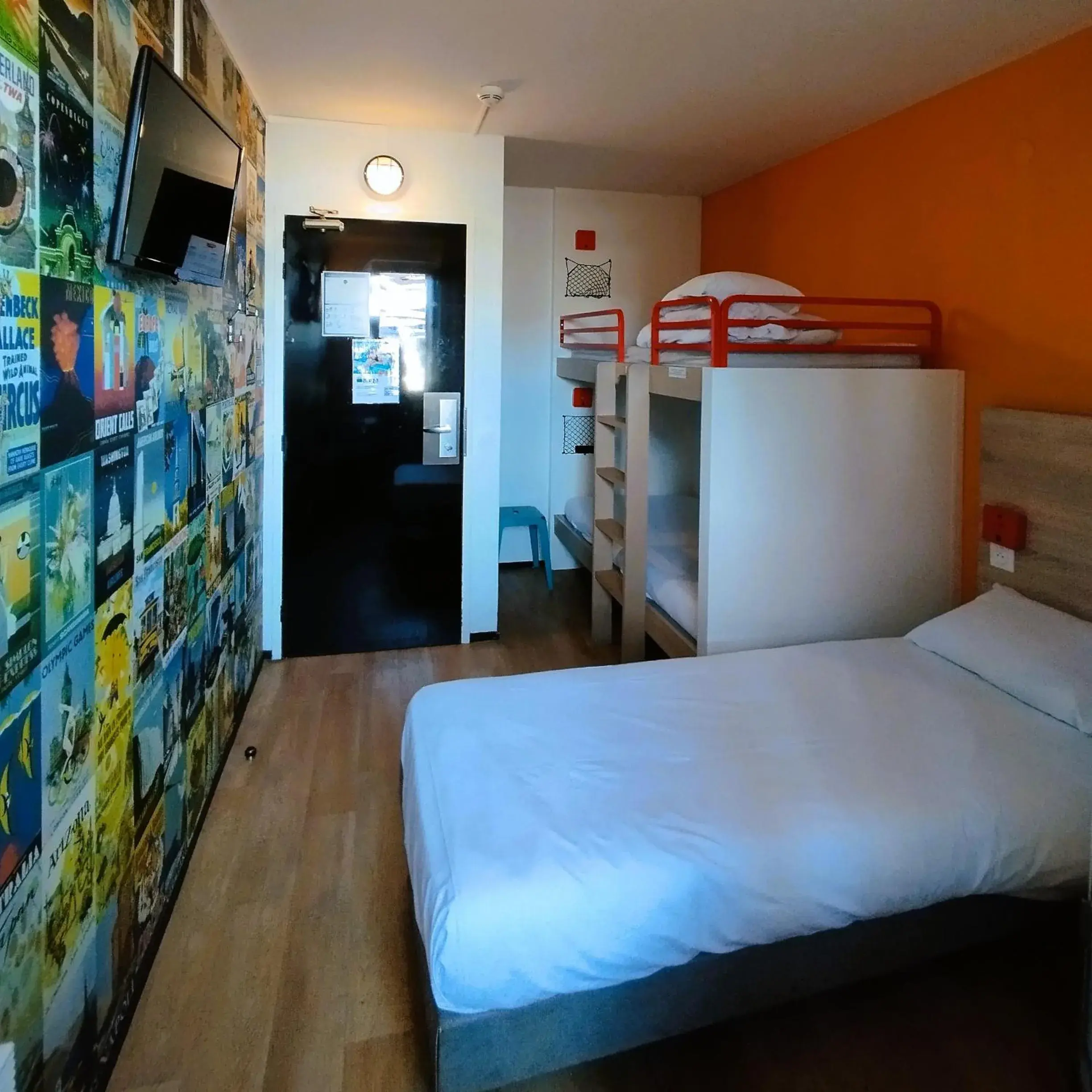 Bedroom, Bed in hotelF1 Lyon Bourgoin-Jallieu Bedroom, Bed in hotelF1 Lyon Bourgoin-Jallieu