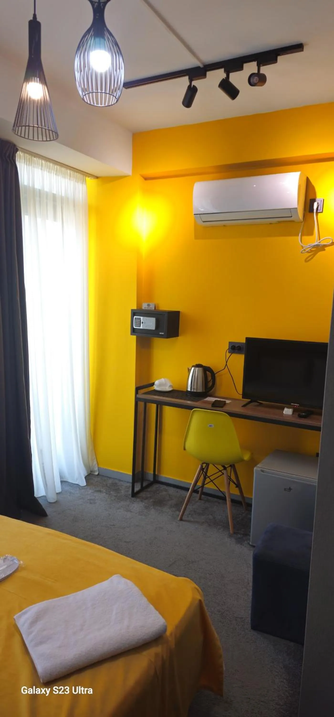 room service in Diuma Hotel