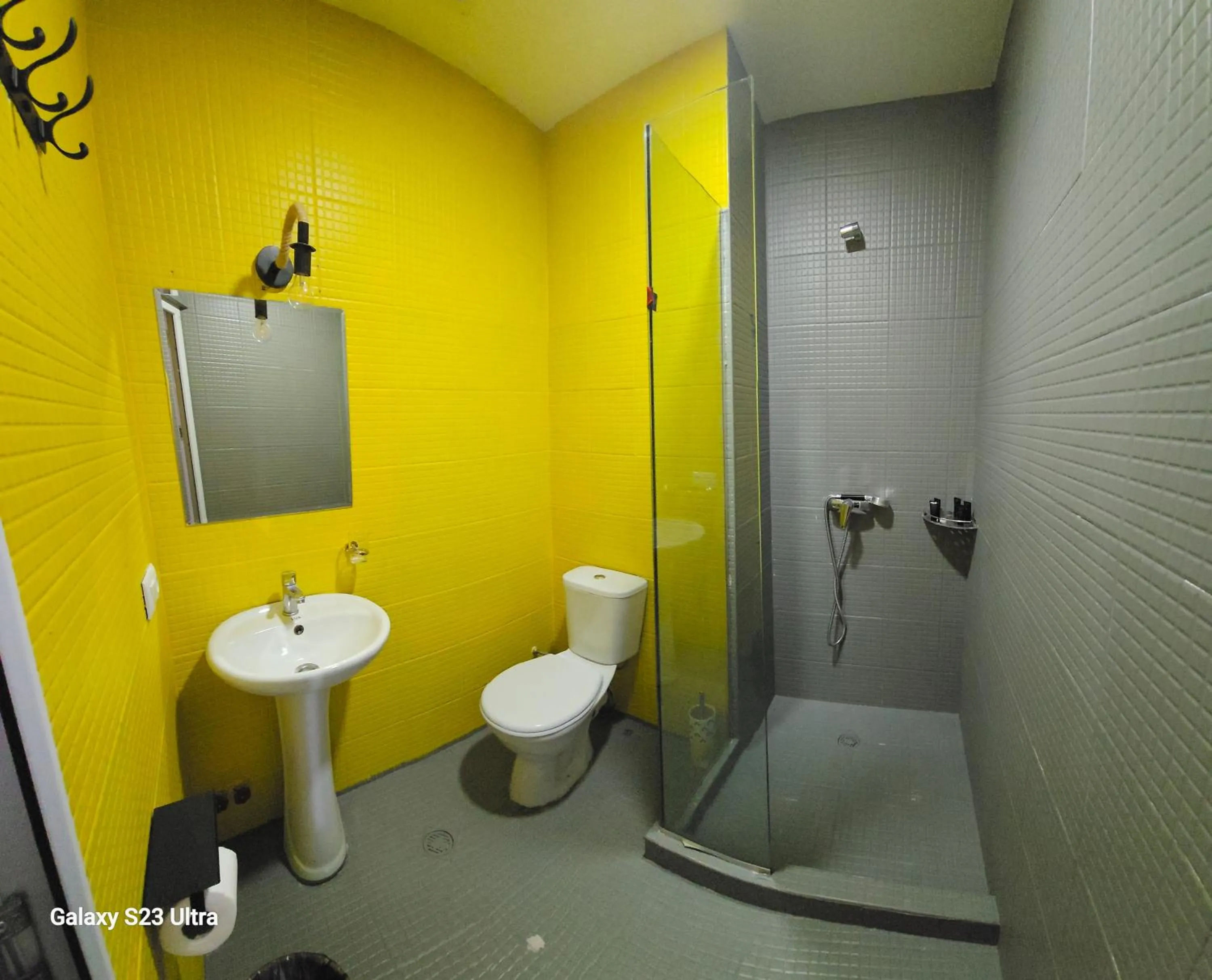 Bathroom in Diuma Hotel