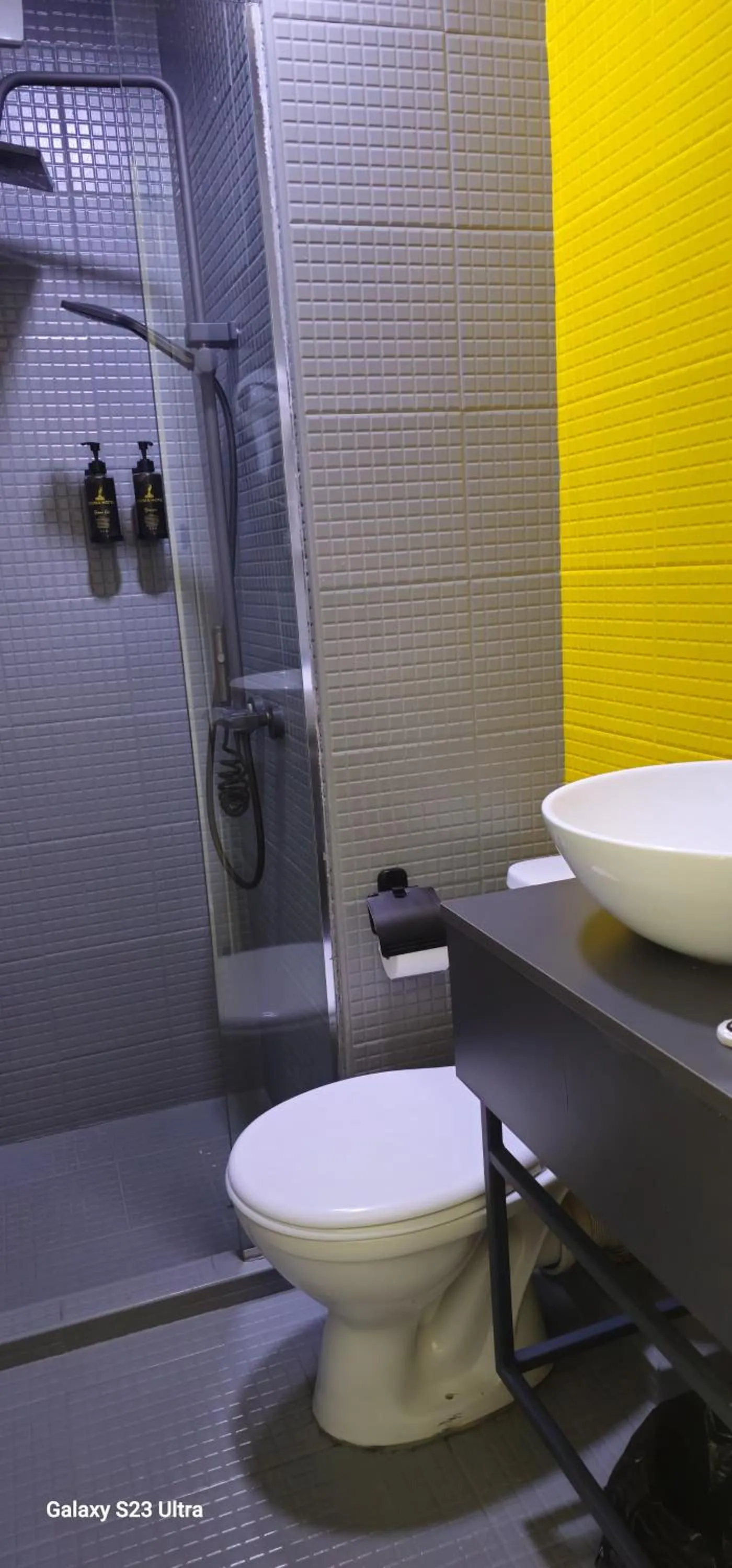 Bathroom in Diuma Hotel