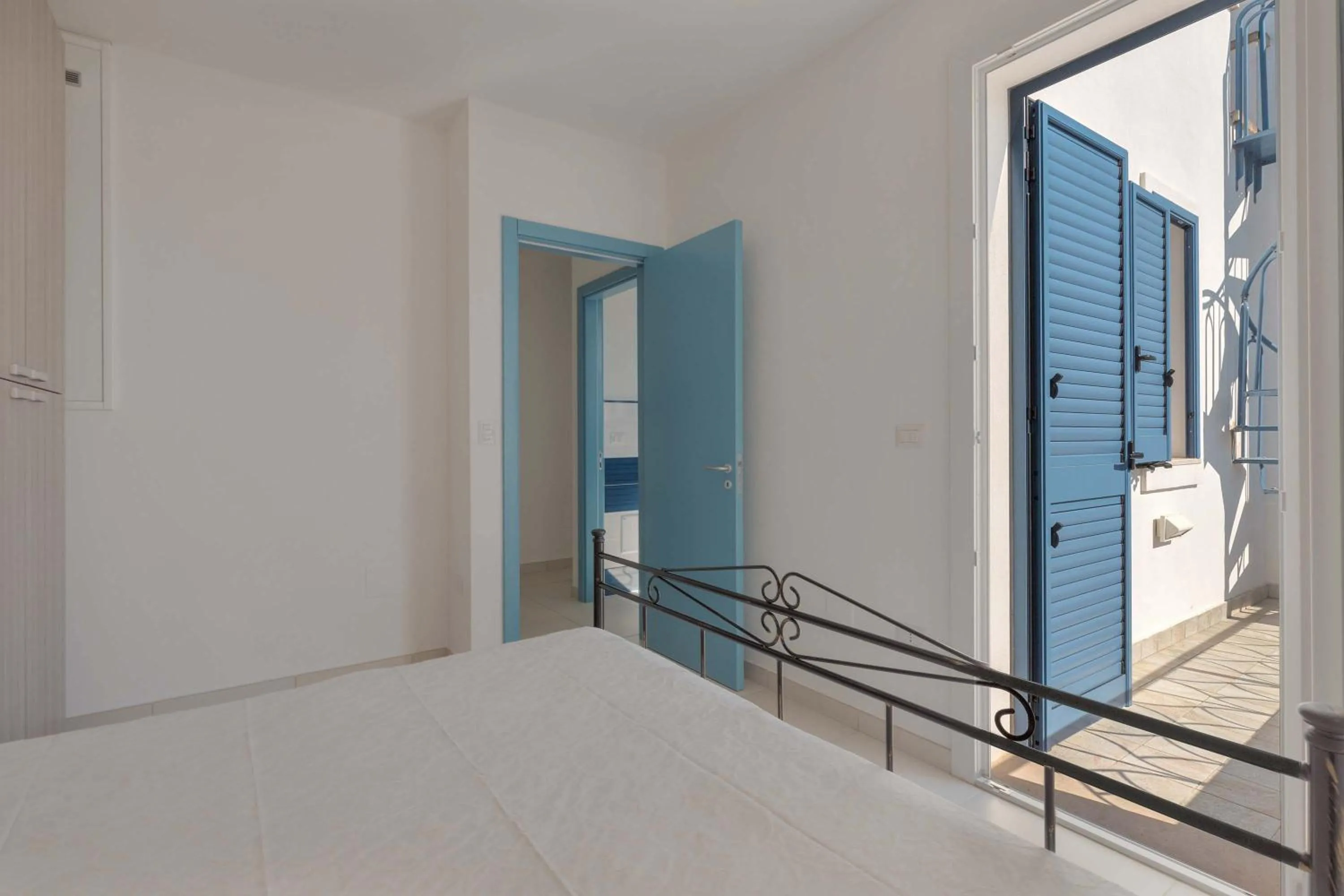 Bedroom in Villetta Michela by BarbarHouse