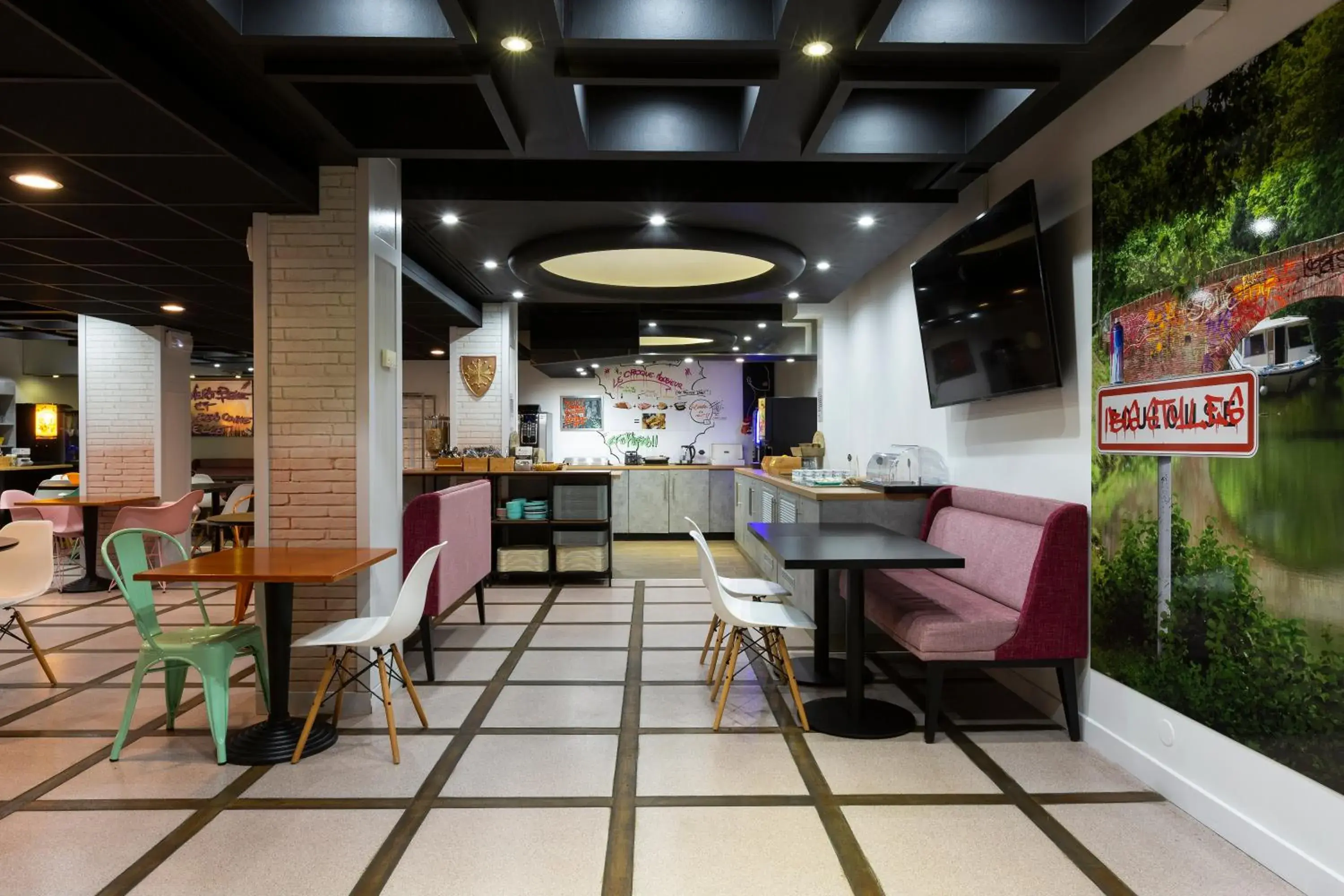 Restaurant/places to eat in Ibis Styles Toulouse Centre Canal du Midi Restaurant/places to eat in Ibis Styles Toulouse Centre Canal du Midi