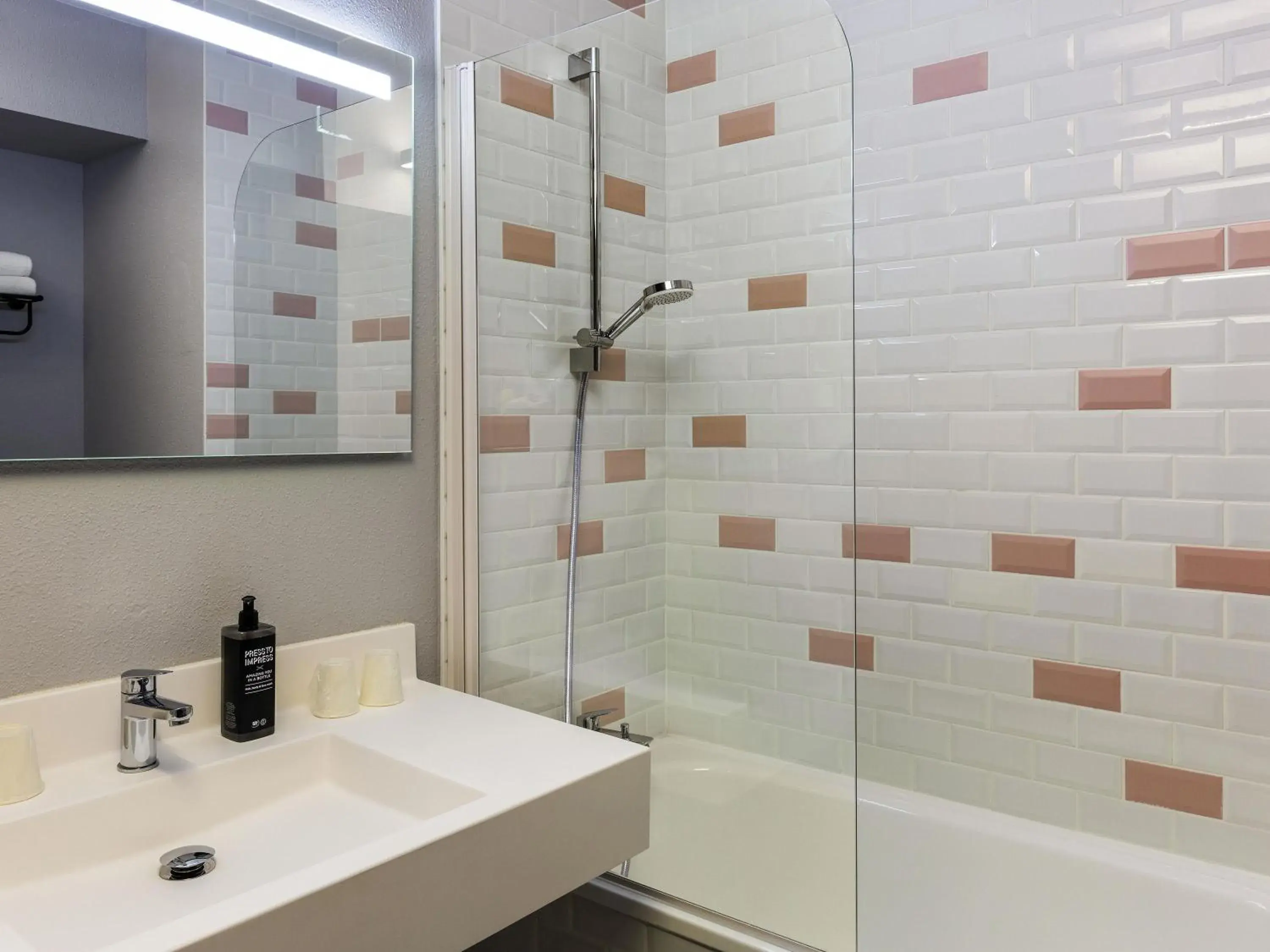 Bedroom in Ibis Styles Toulouse Centre Canal du Midi Bedroom in Ibis Styles Toulouse Centre Canal du Midi